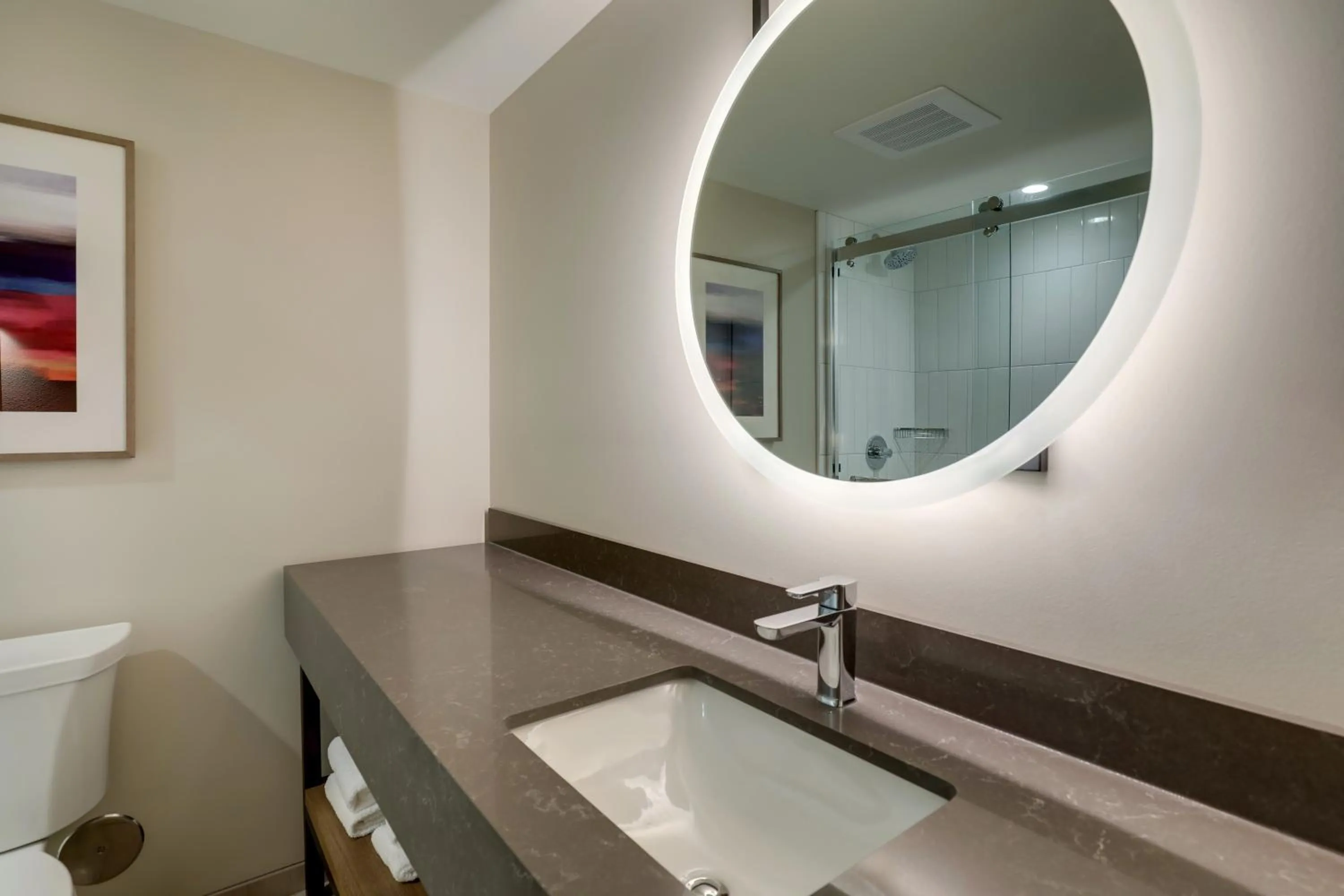 The Atrium Hotel on Third