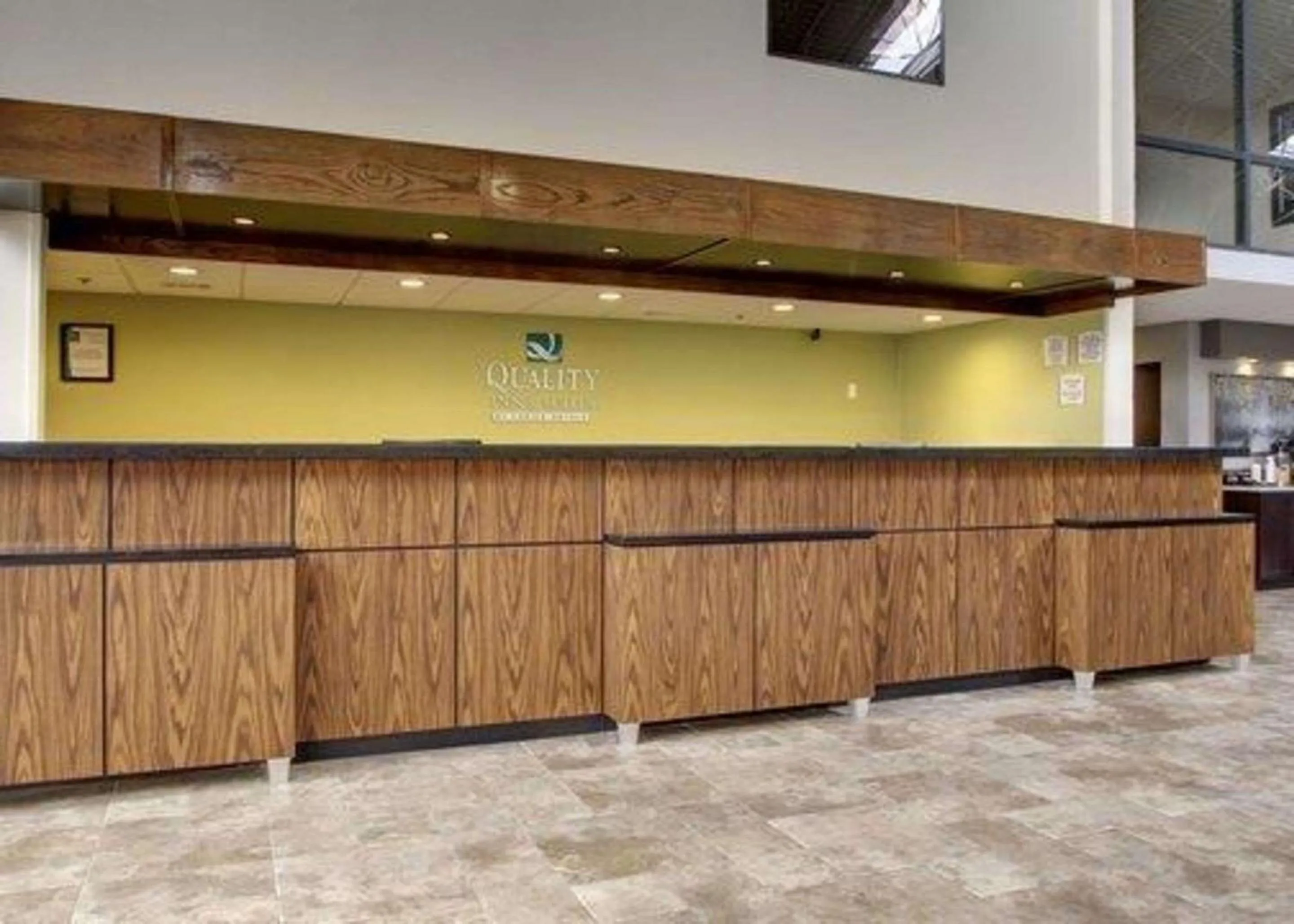 Lobby or reception in The Atrium Hotel on Third