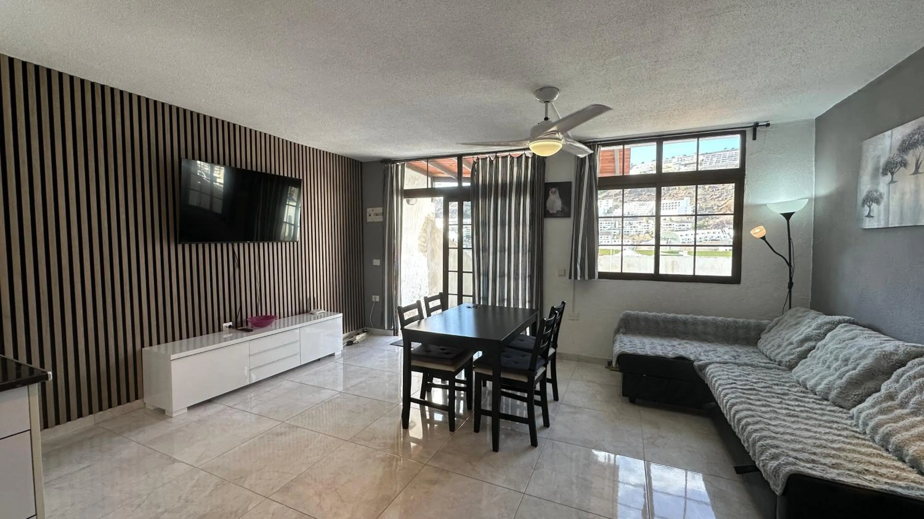 Las Fresas Apartments
