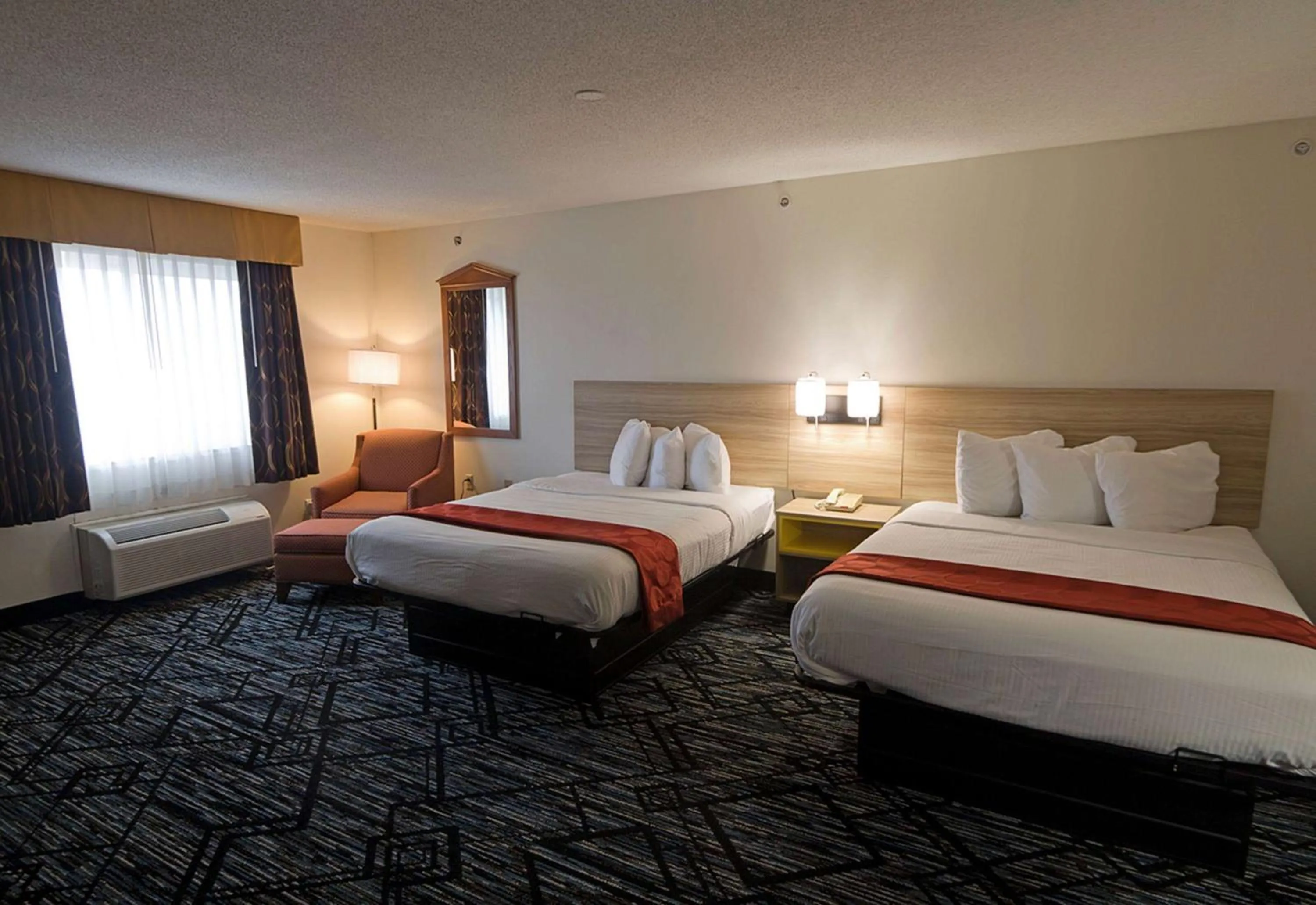 Photo of the whole room, Bed in Ramada Limited Decatur