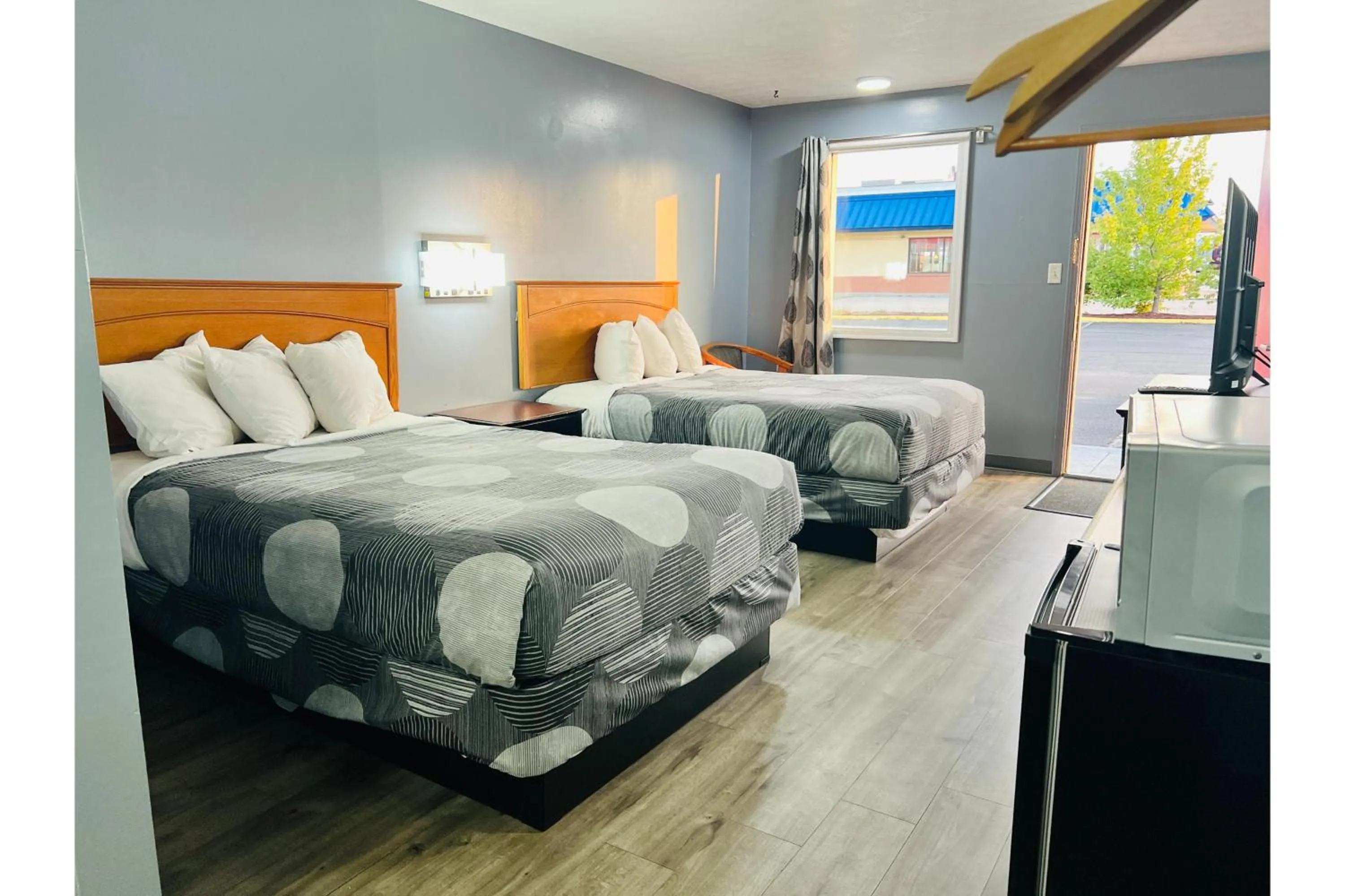 Bedroom, Bed in Relax Inn