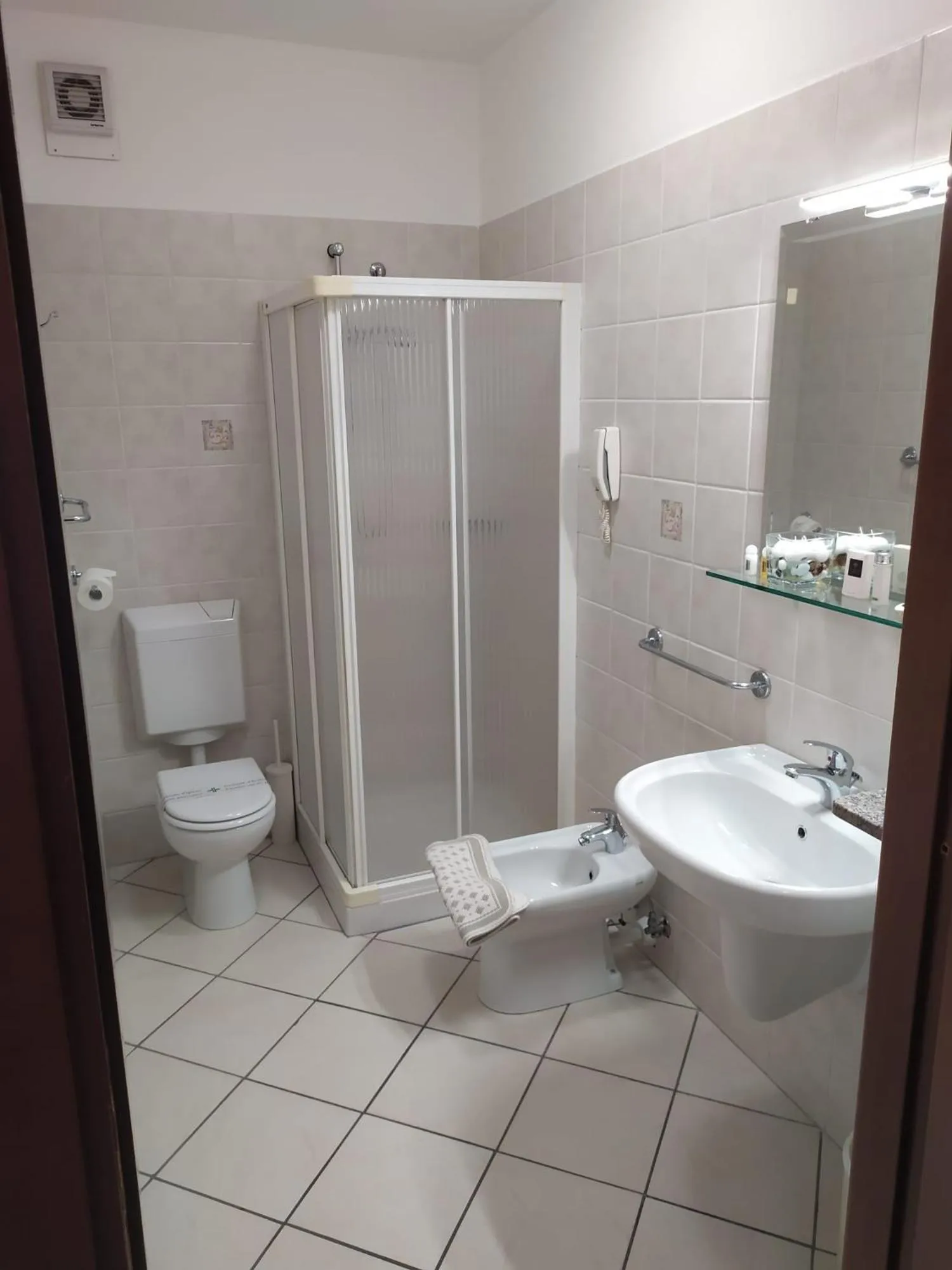 Bathroom in Hotel Baiardo