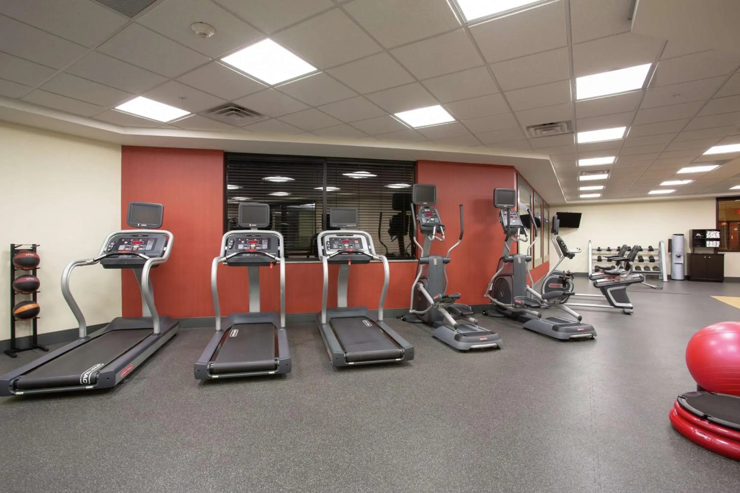 Fitness centre/facilities in Hampton Inn & Suites I-35/Mulvane Fitness centre/facilities in Hampton Inn & Suites I-35/Mulvane
