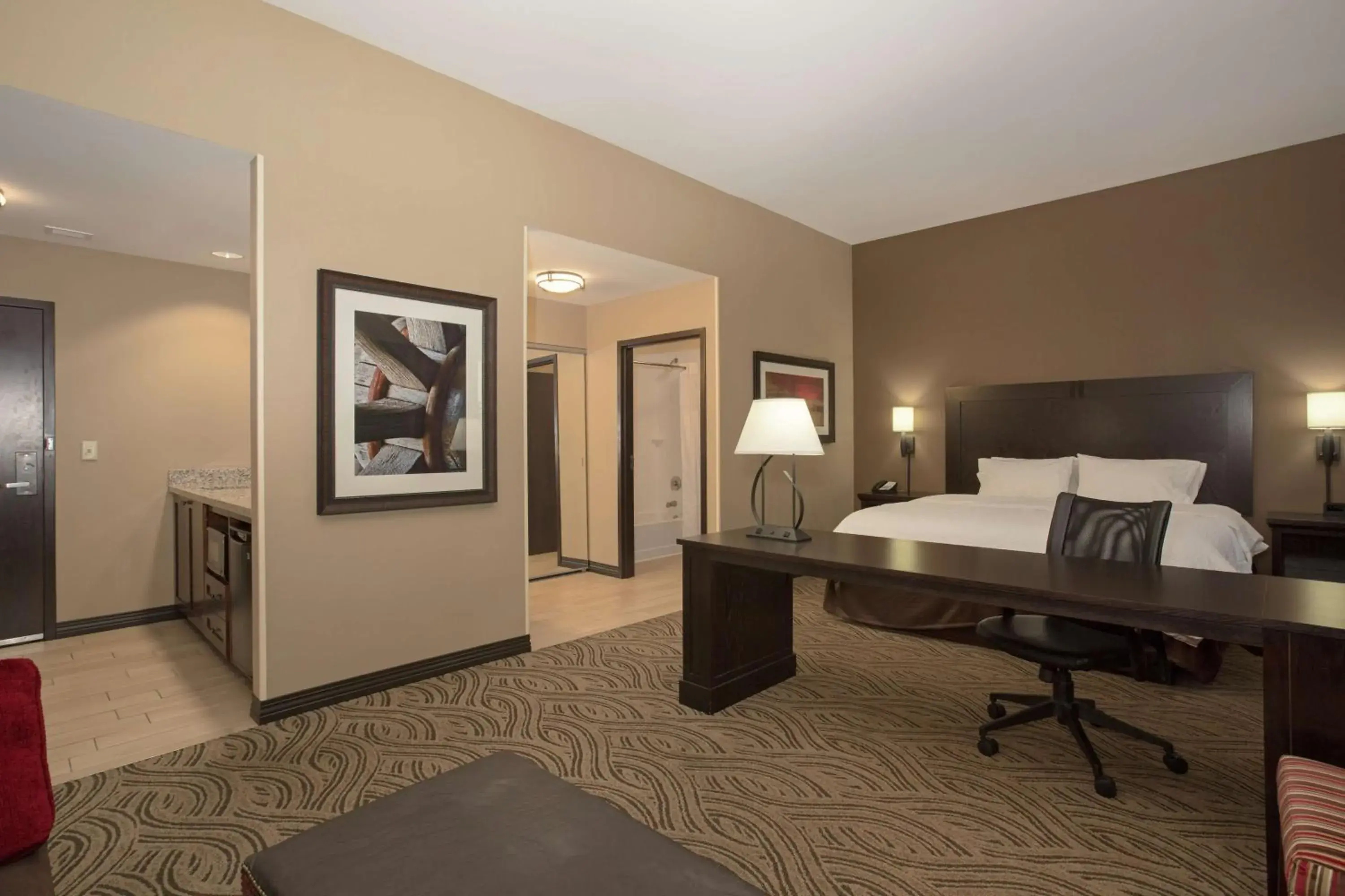 Bedroom, Bed in Hampton Inn & Suites I-35/Mulvane Bedroom, Bed in Hampton Inn & Suites I-35/Mulvane