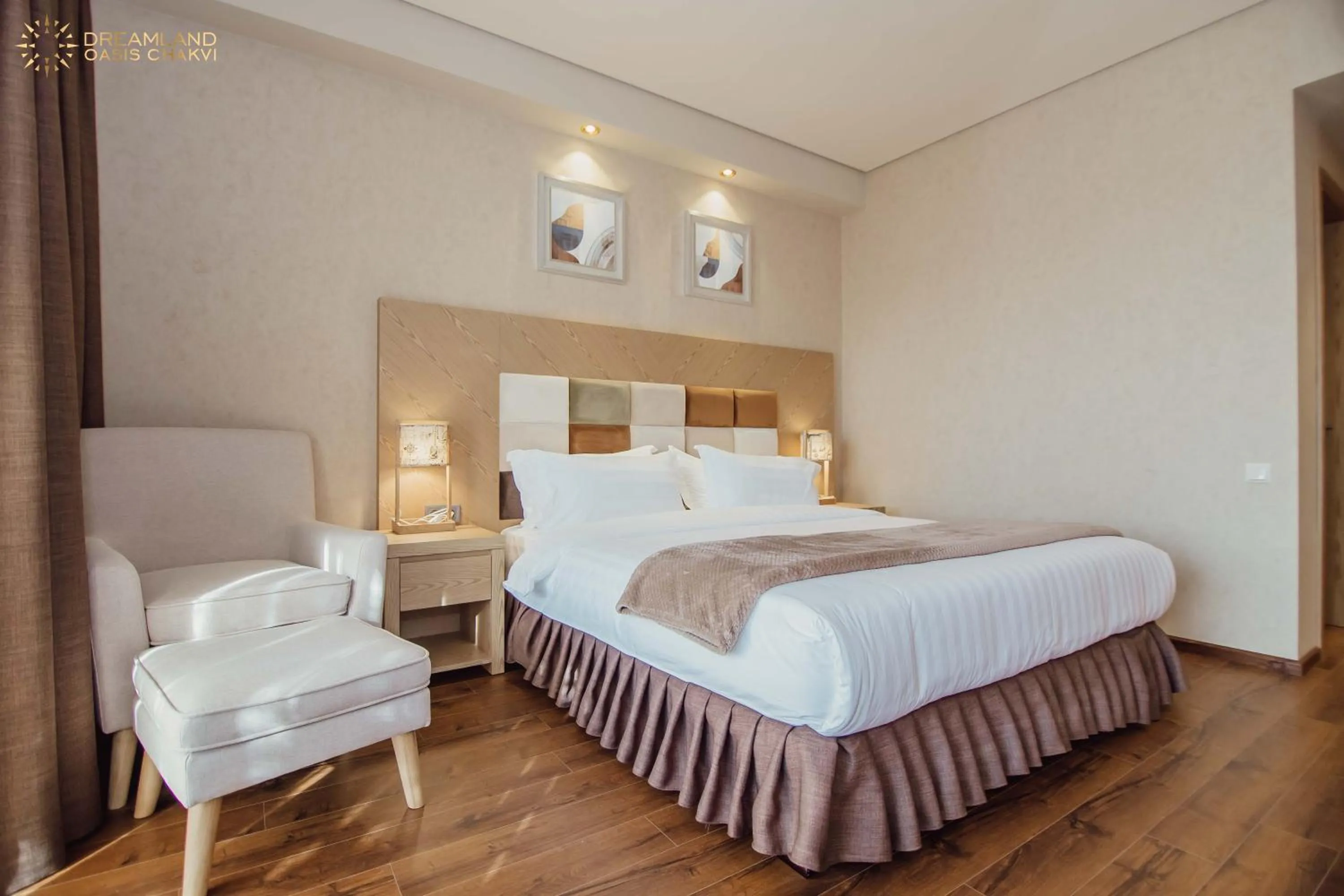 Bed in Dreamland Oasis Aparthotel