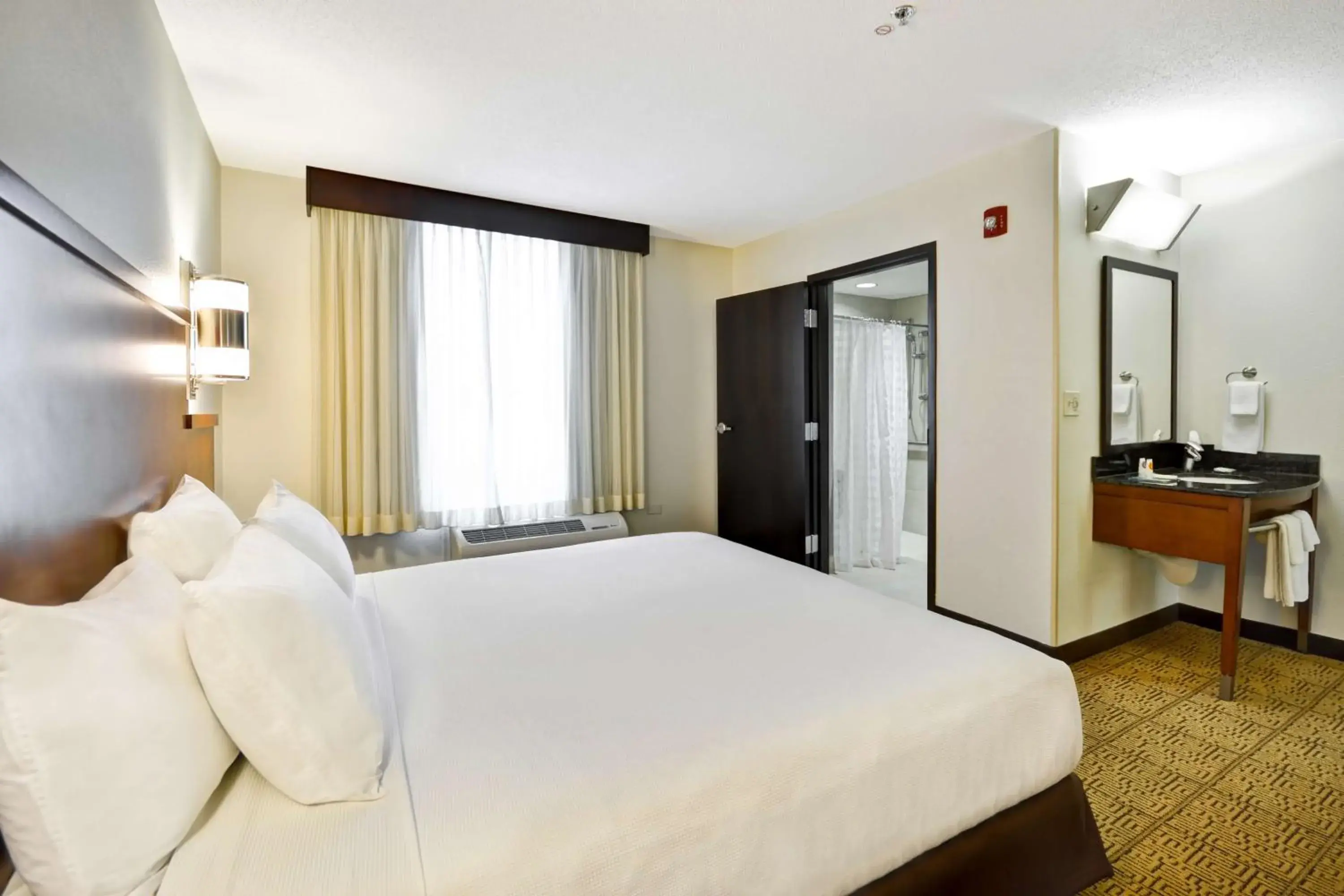 Bedroom, Bed in Hyatt Place Chicago/Naperville/Warrenville Bedroom, Bed in Hyatt Place Chicago/Naperville/Warrenville