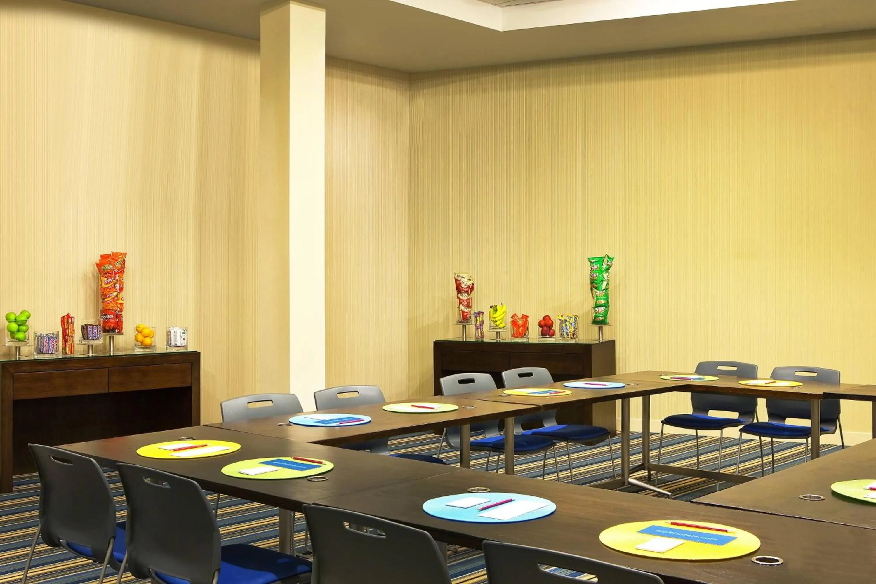 Meeting/conference room in aloft Hotel Milwaukee Downtown