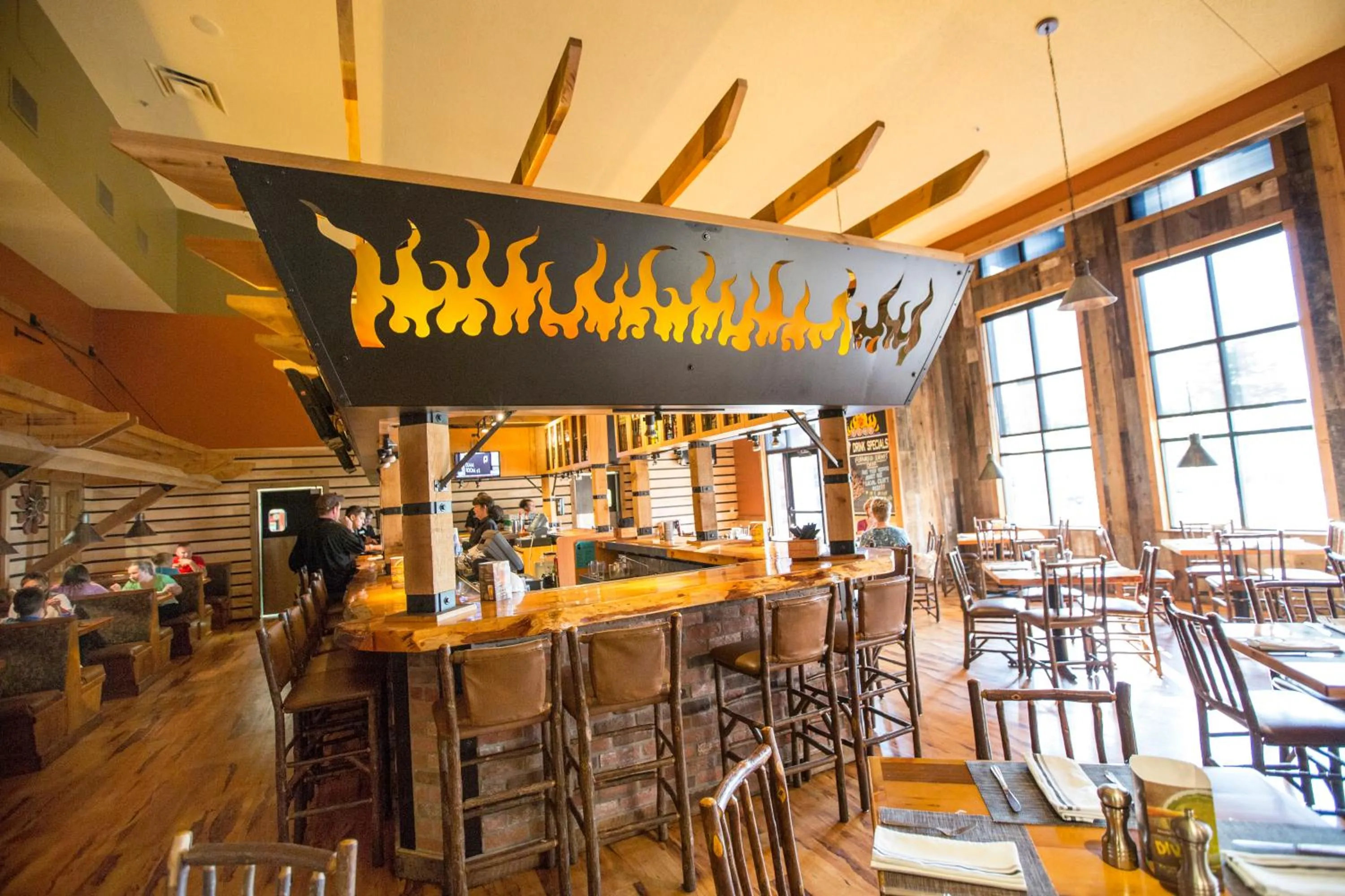 Restaurant/places to eat in Great Wolf Lodge New England