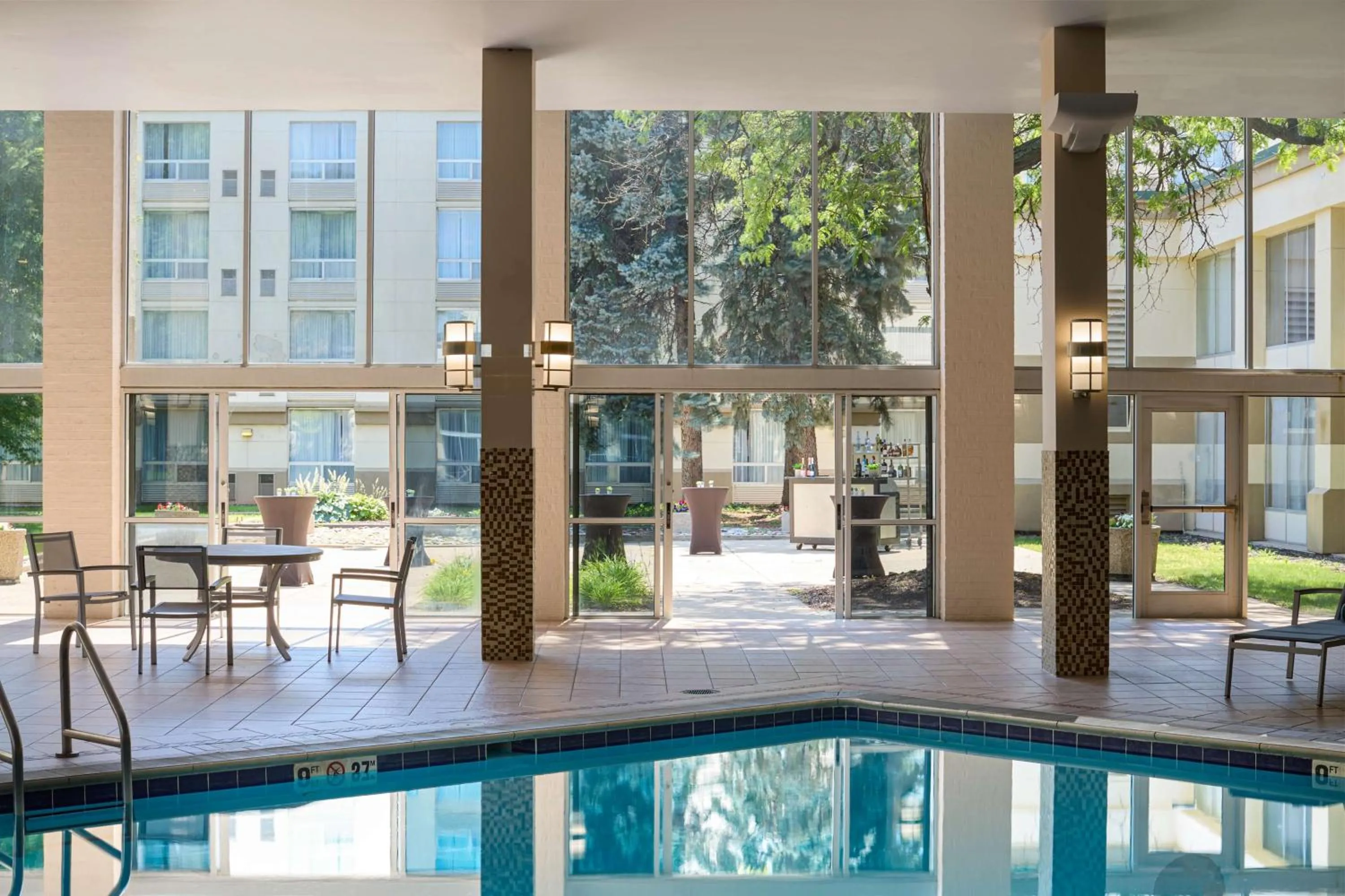 Pool view in Marriott Minneapolis Airport