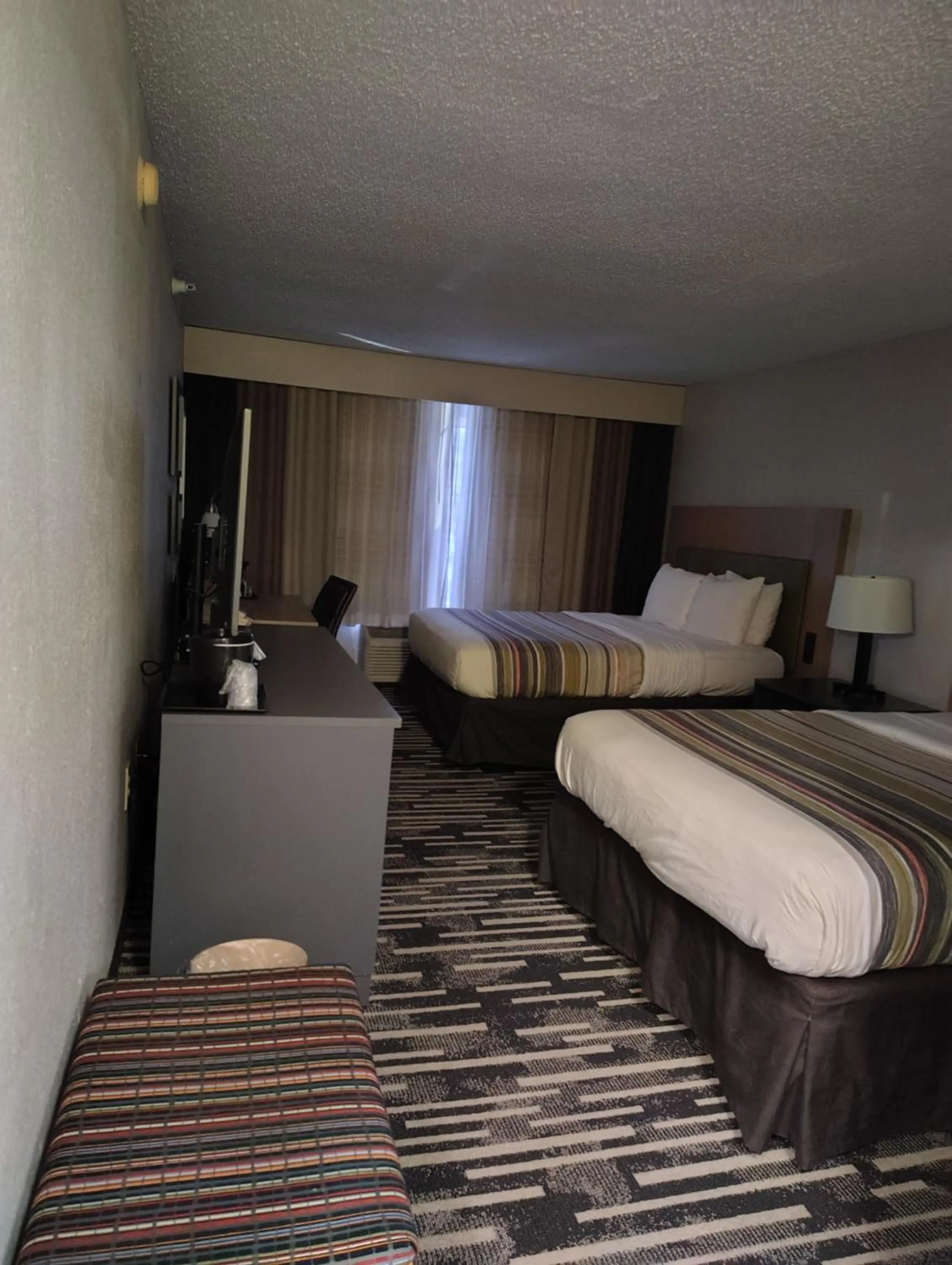 Bed in Country Inn & Suites by Radisson, Indianapolis South, IN