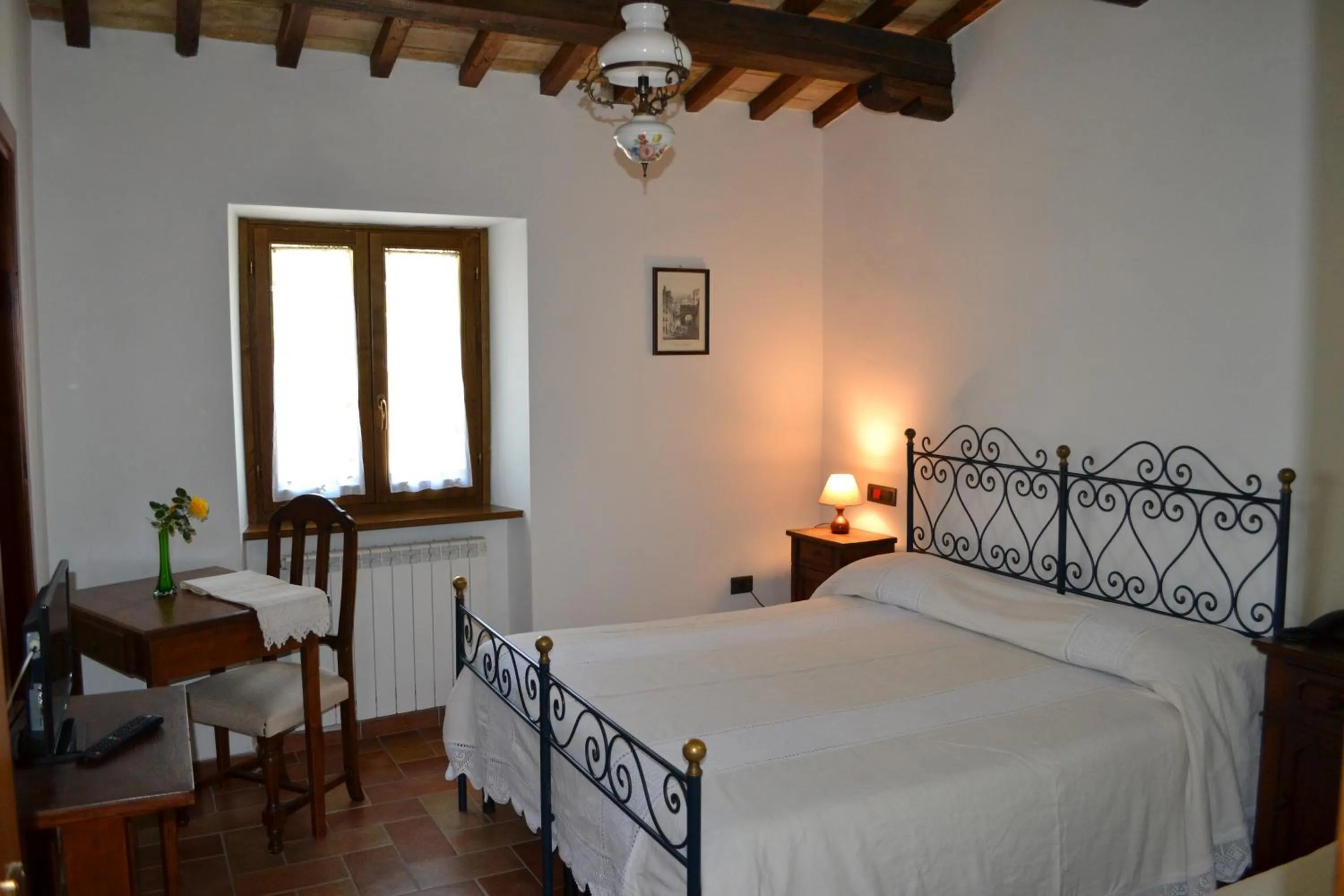 Photo of the whole room, Bed in Albergo Fontanelle