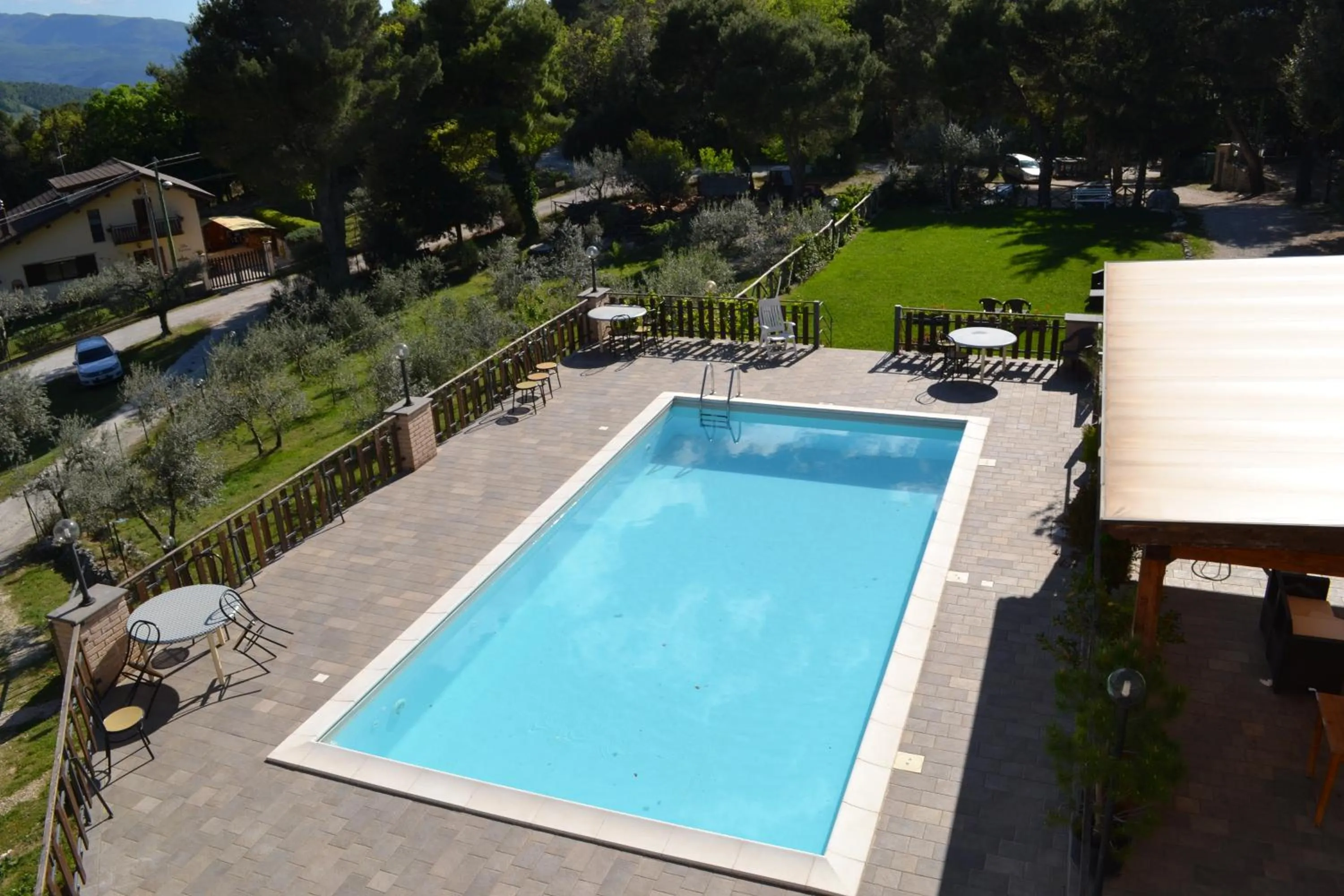 Swimming pool in Albergo Fontanelle
