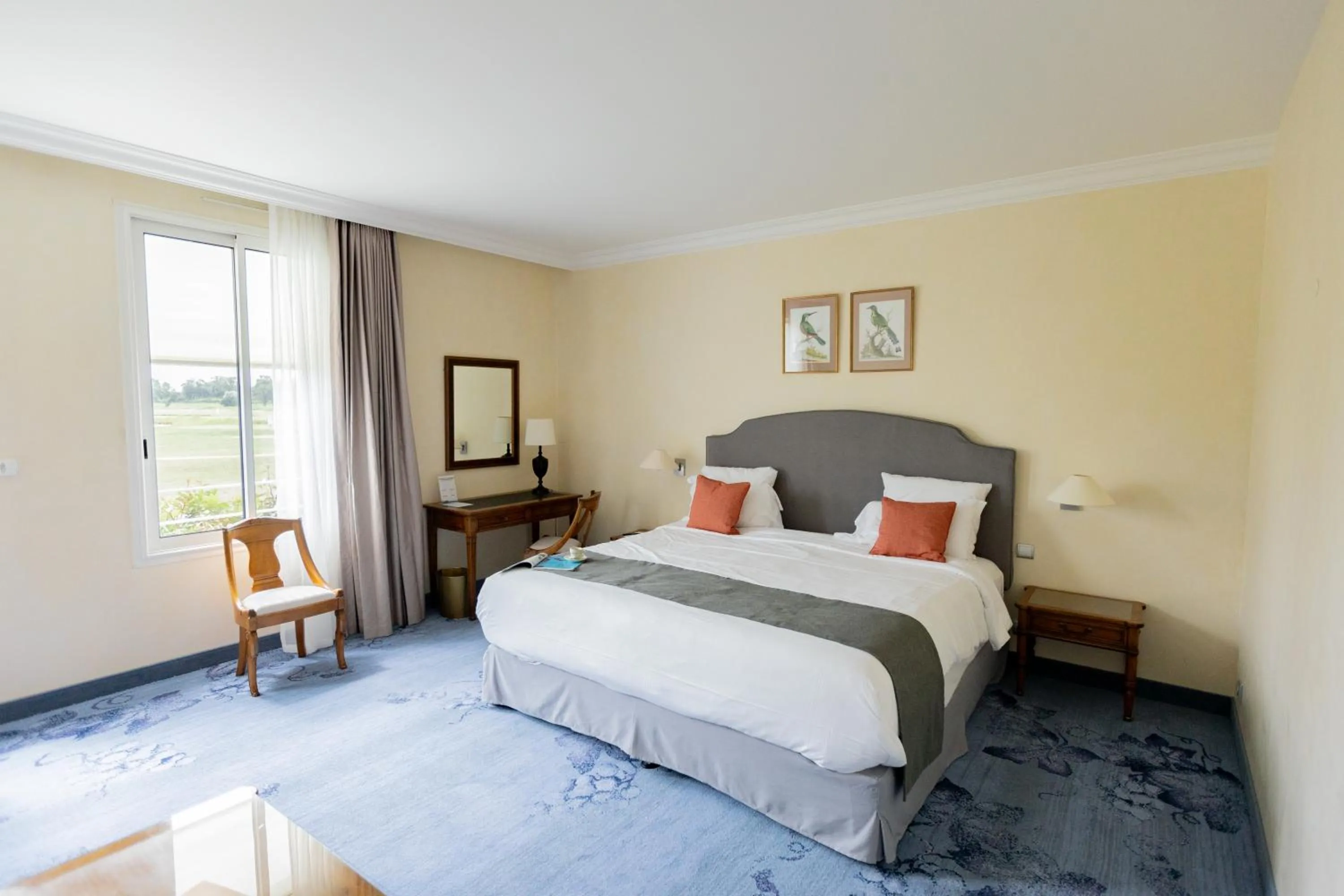 Bed in Relais de Margaux - Hôtel, Golf & Spa