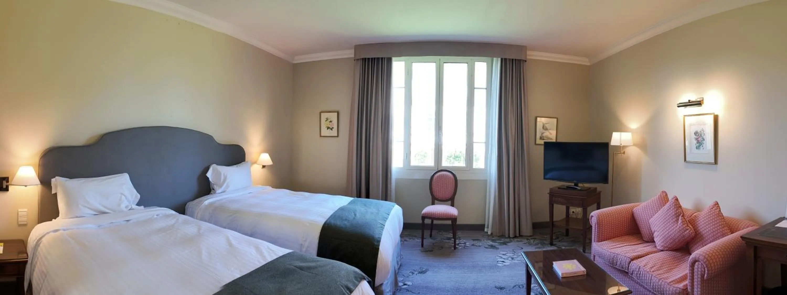 Photo of the whole room, Bed in Relais de Margaux - Hôtel, Golf & Spa