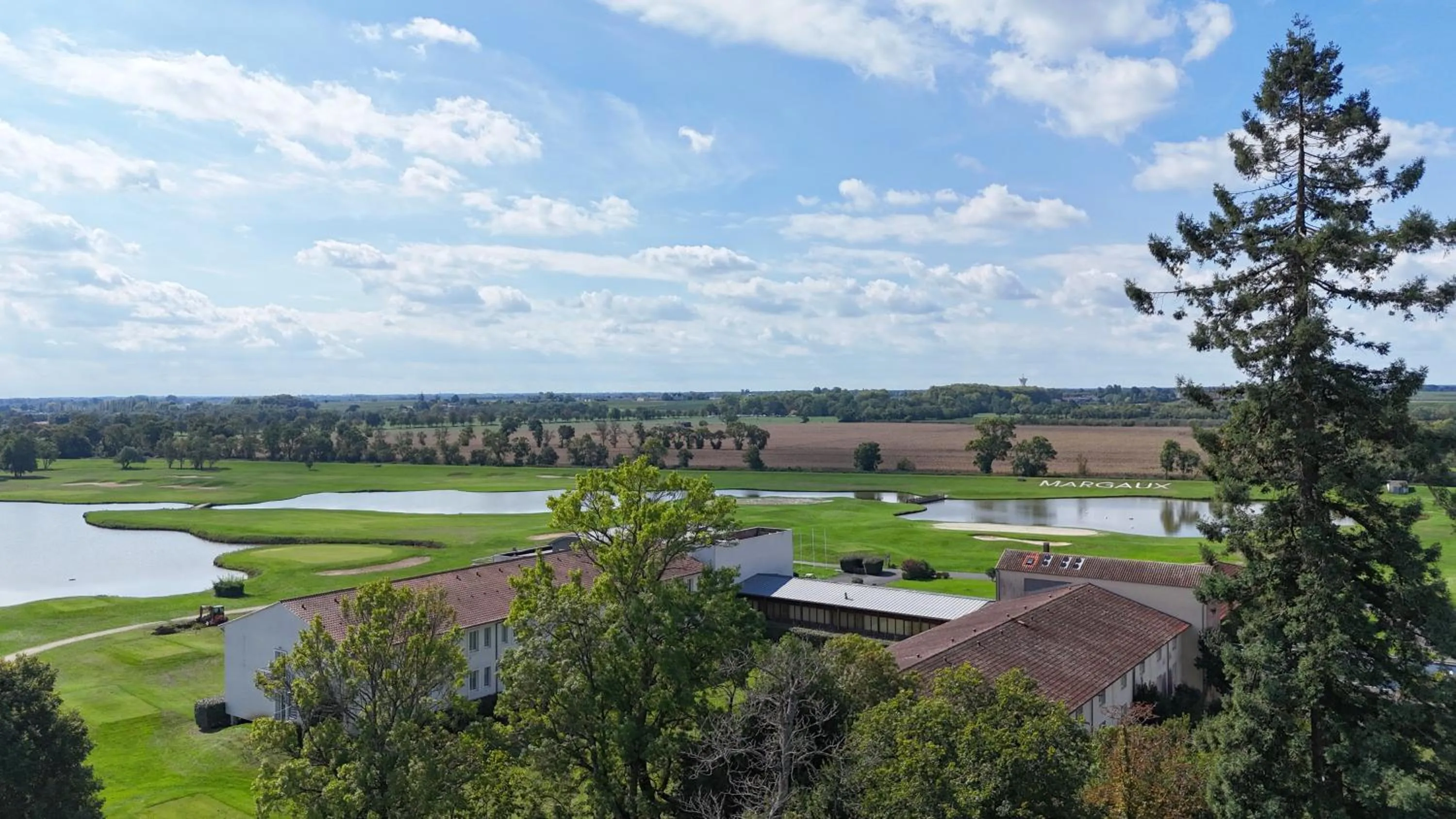 Off site in Relais de Margaux - Hôtel, Golf & Spa