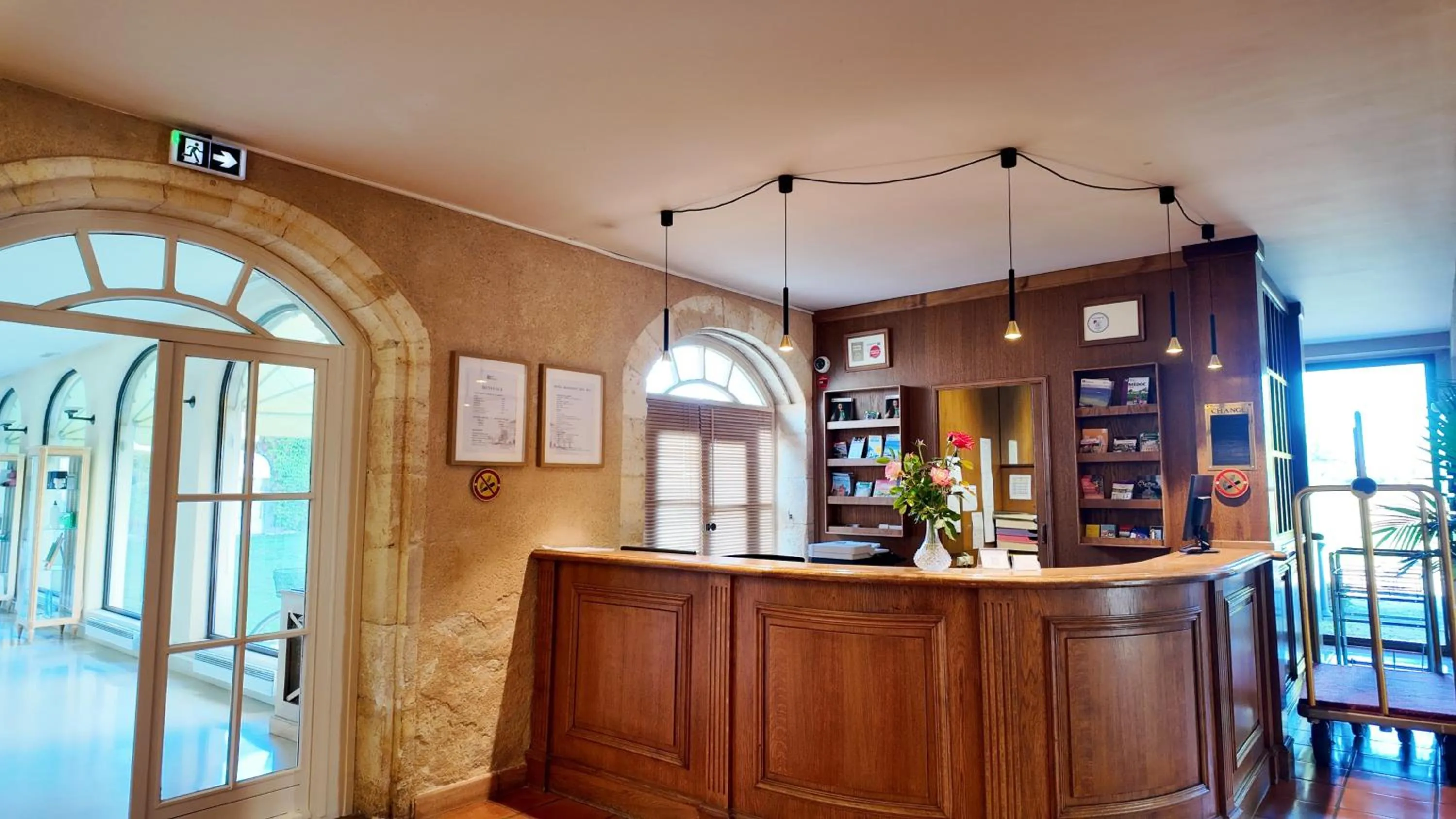 Lobby or reception in Relais de Margaux - Hôtel, Golf & Spa