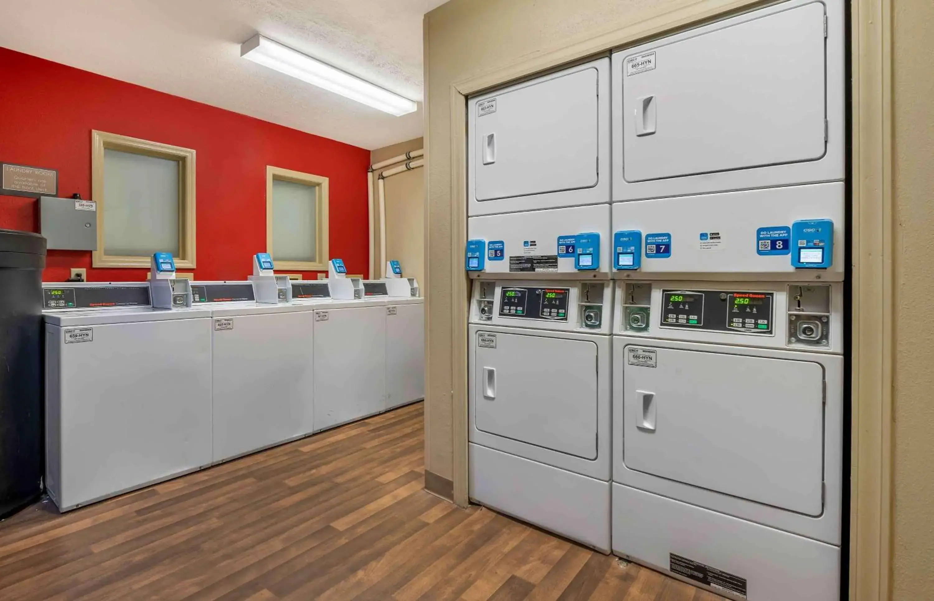 Property building in Extended Stay America Select Suites - Indianapolis - North - Carmel Property building in Extended Stay America Select Suites - Indianapolis - North - Carmel