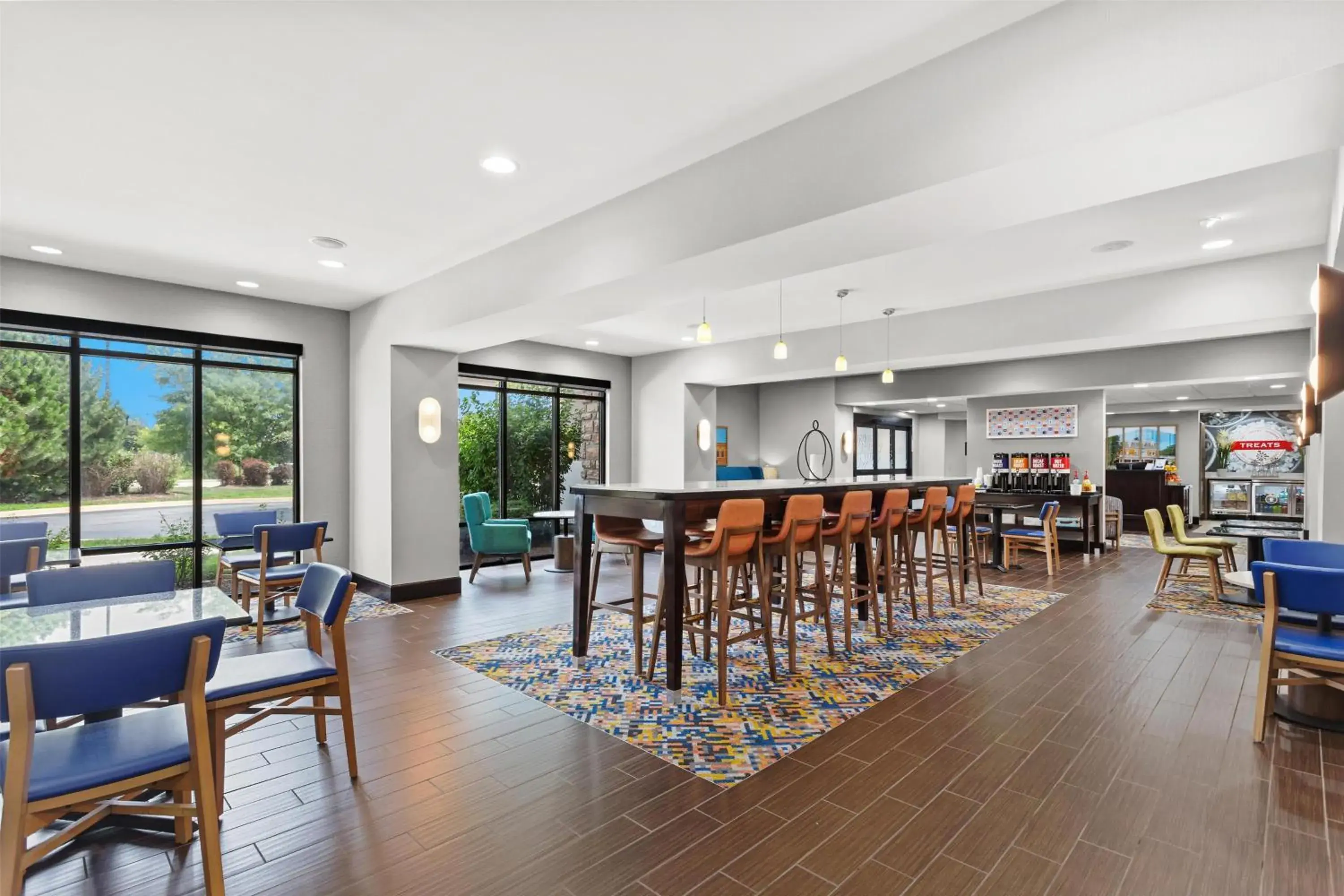 Breakfast in Hampton Inn Dekalb - Near the University Breakfast in Hampton Inn Dekalb - Near the University