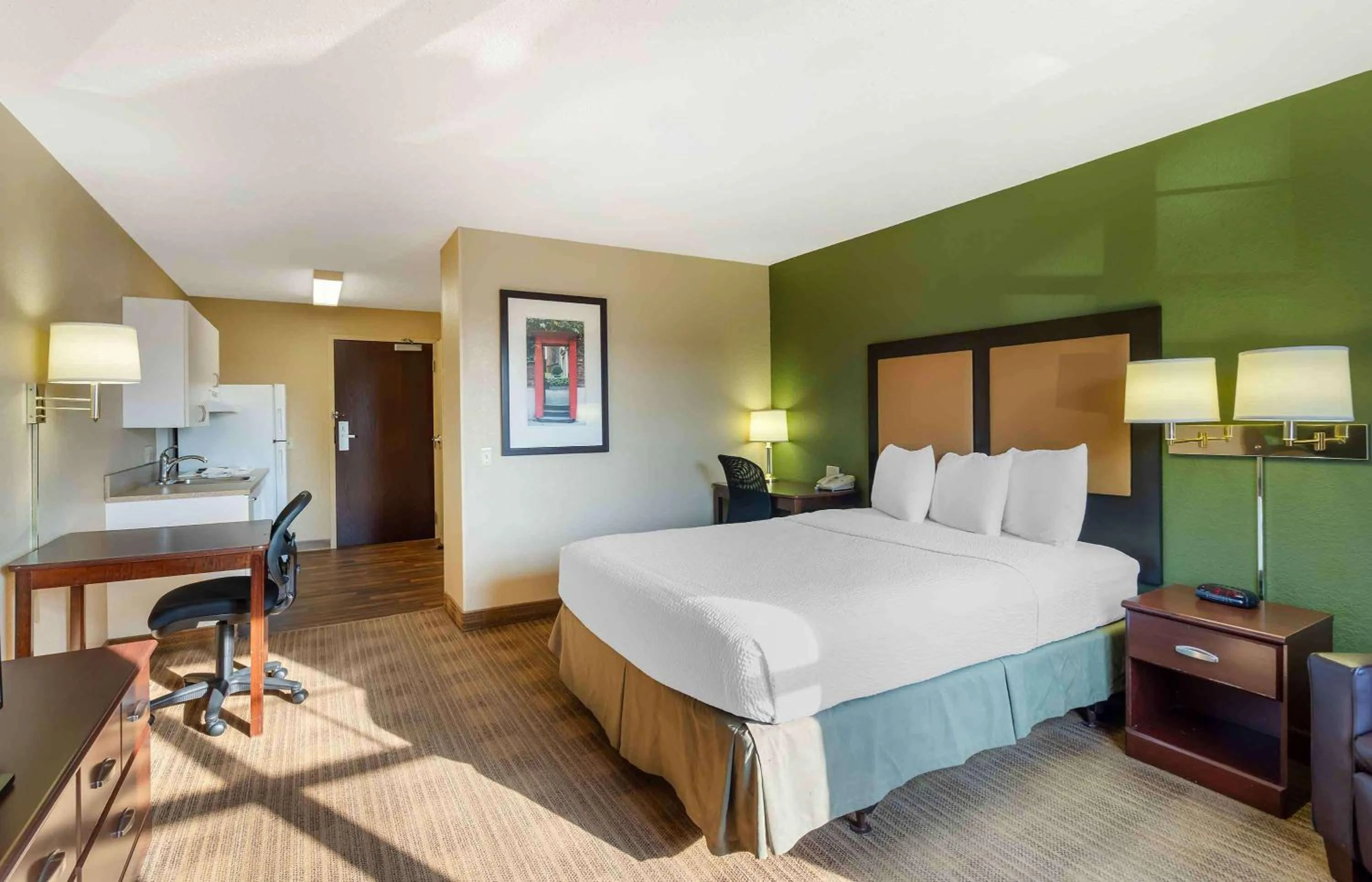 Bedroom, Bed in Extended Stay America Suites - Chicago - Vernon Hills - Lake Forest