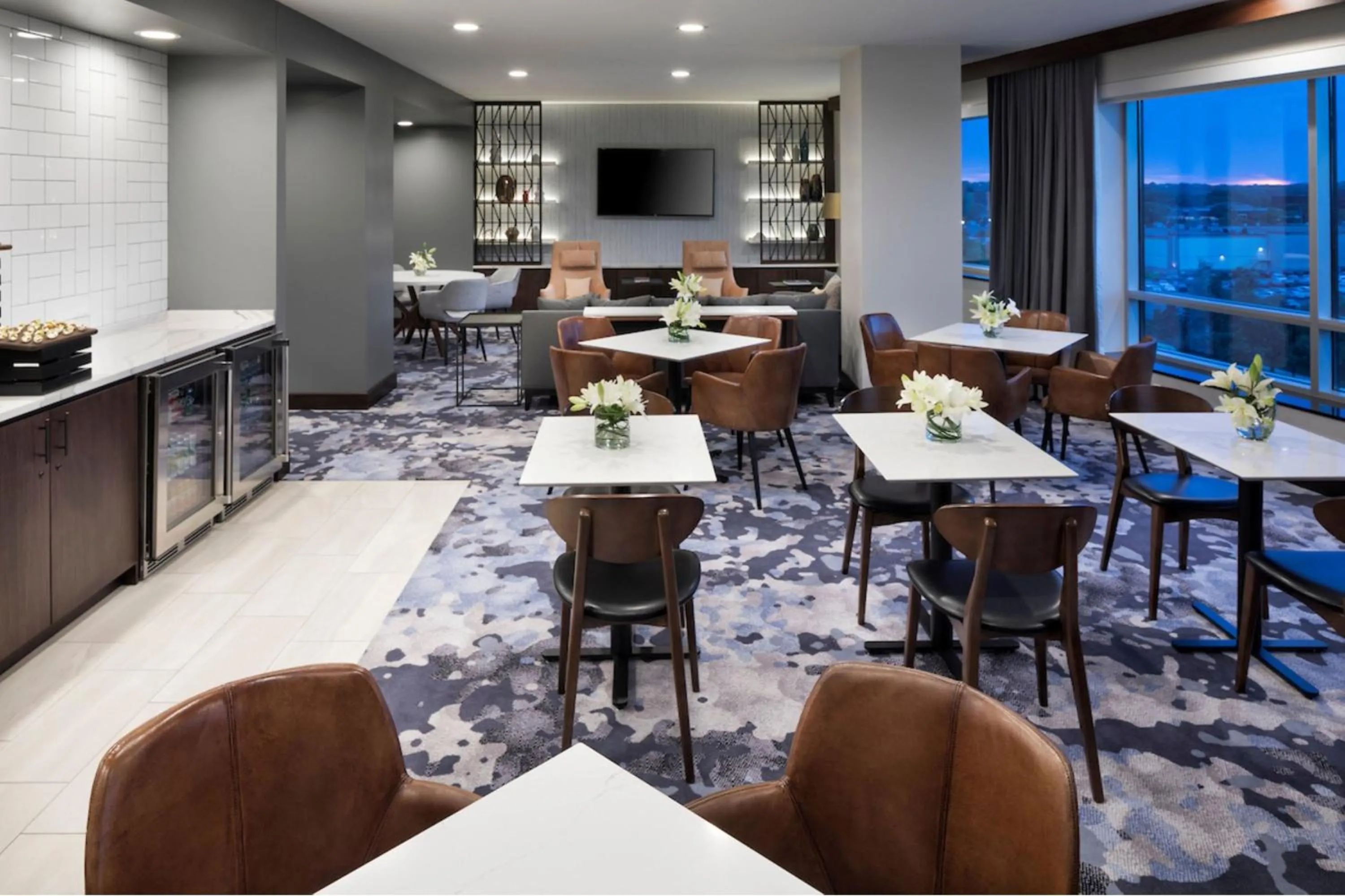 Lounge or bar in The Westin Edina Galleria