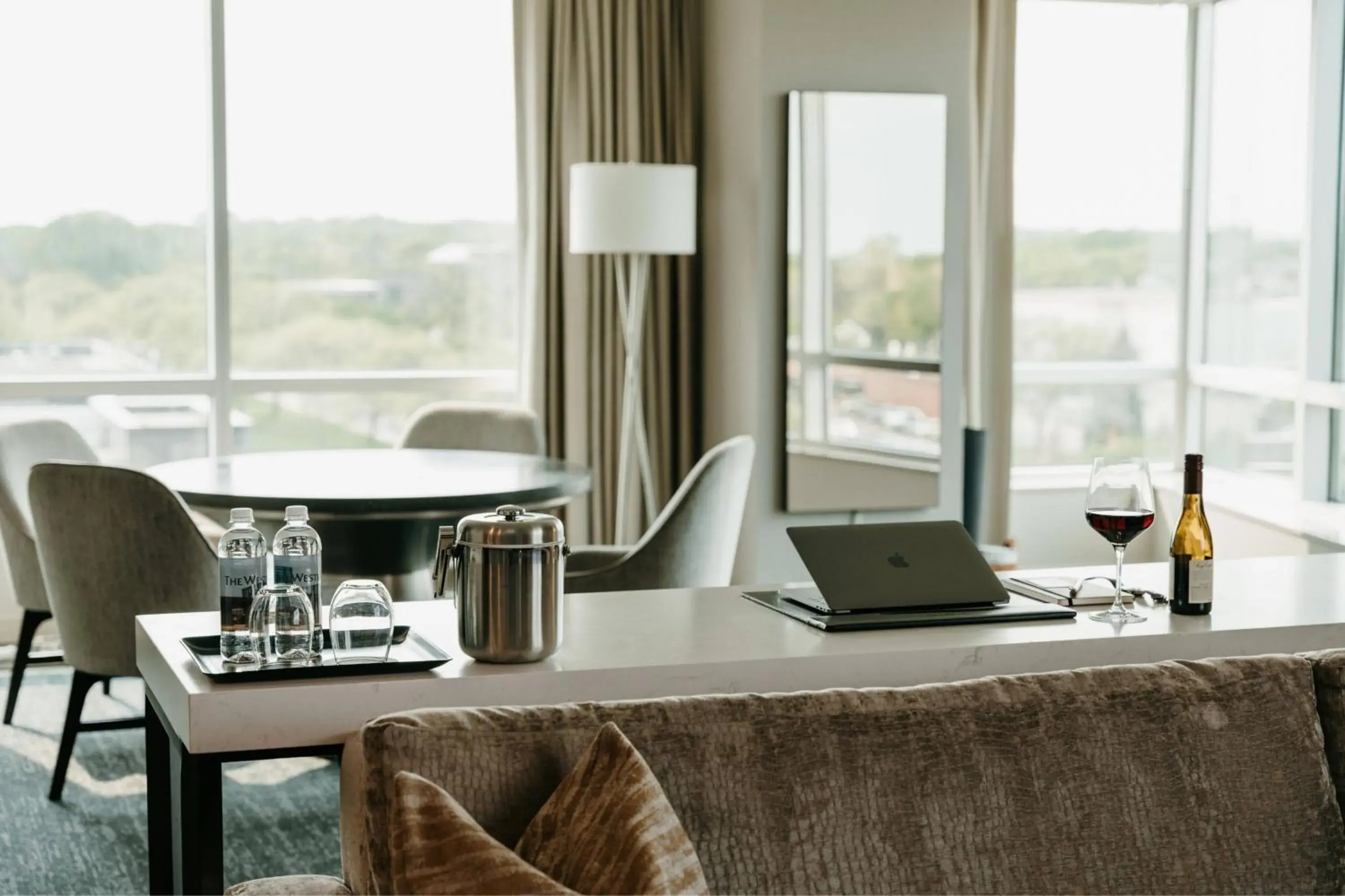 Club, Suite, 1 King in The Westin Edina Galleria Club, Suite, 1 King in The Westin Edina Galleria