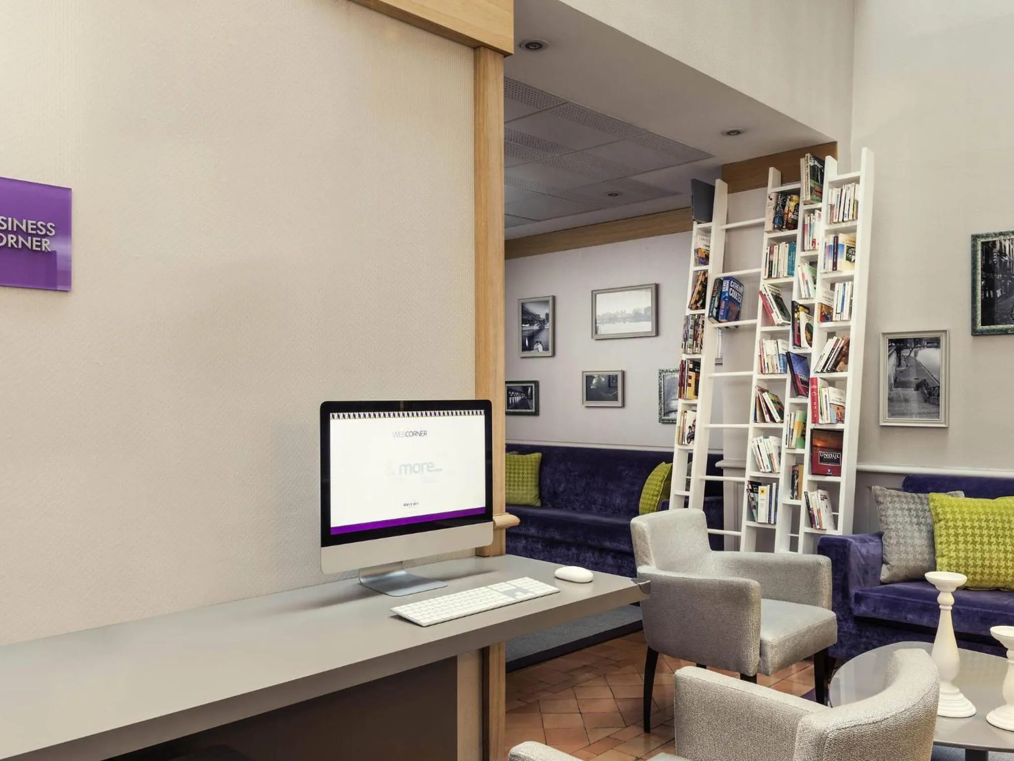 Lounge or bar in Mercure Paris Notre Dame Saint Germain des Prés