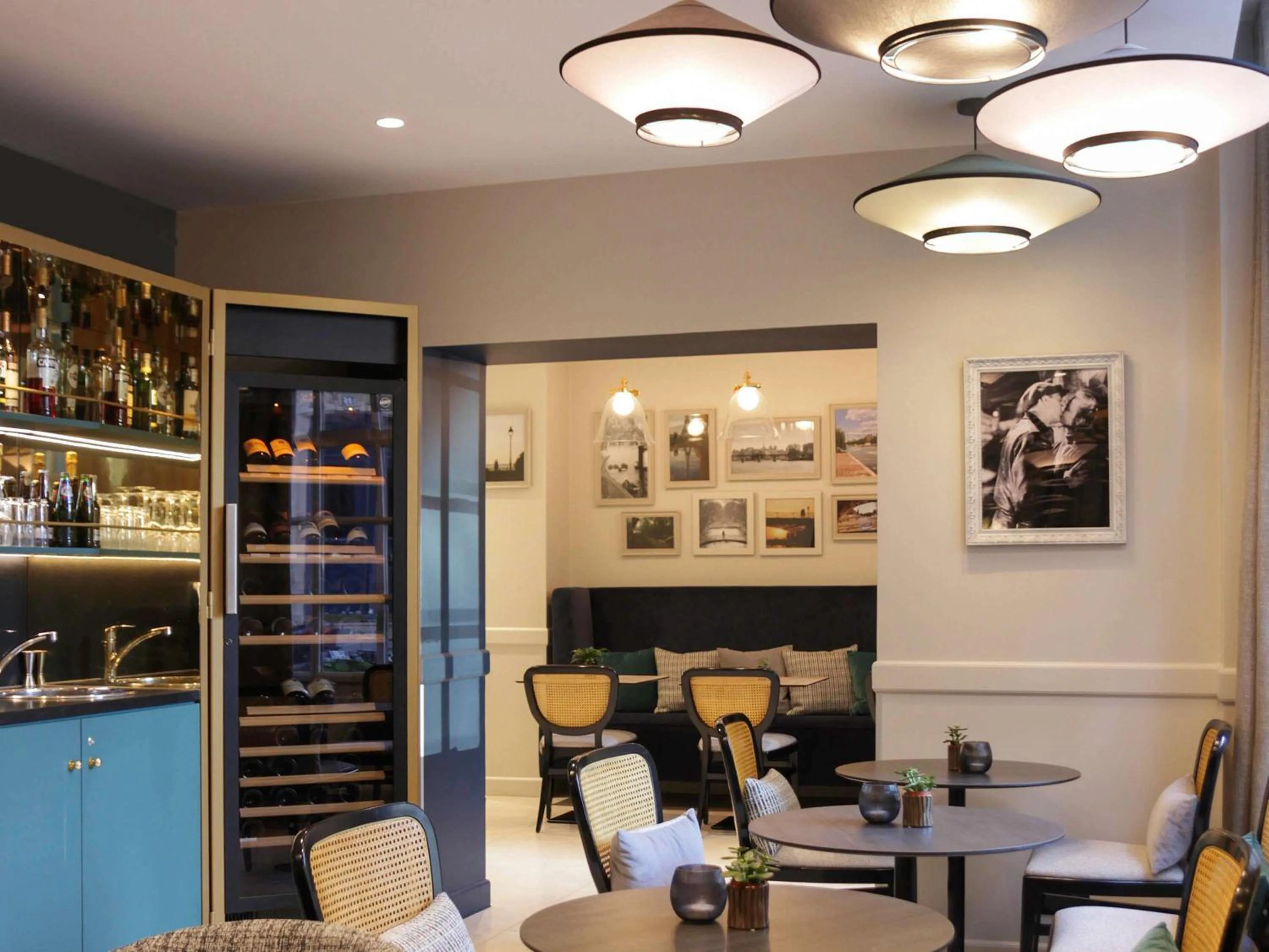 Restaurant/places to eat in Mercure Paris Notre Dame Saint Germain des Prés