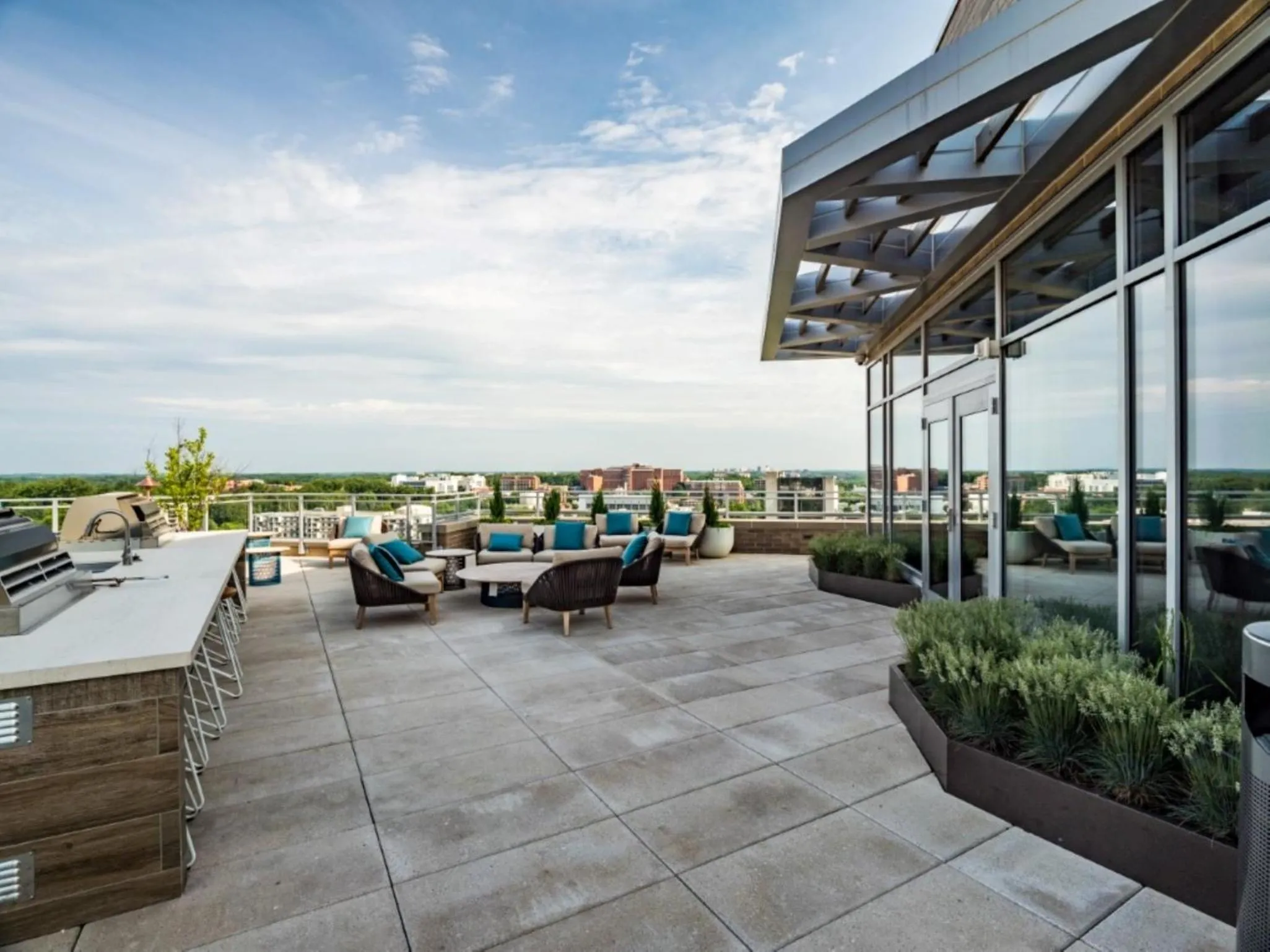 Balcony/Terrace in Bluebird Suites Near Chevy Chase
