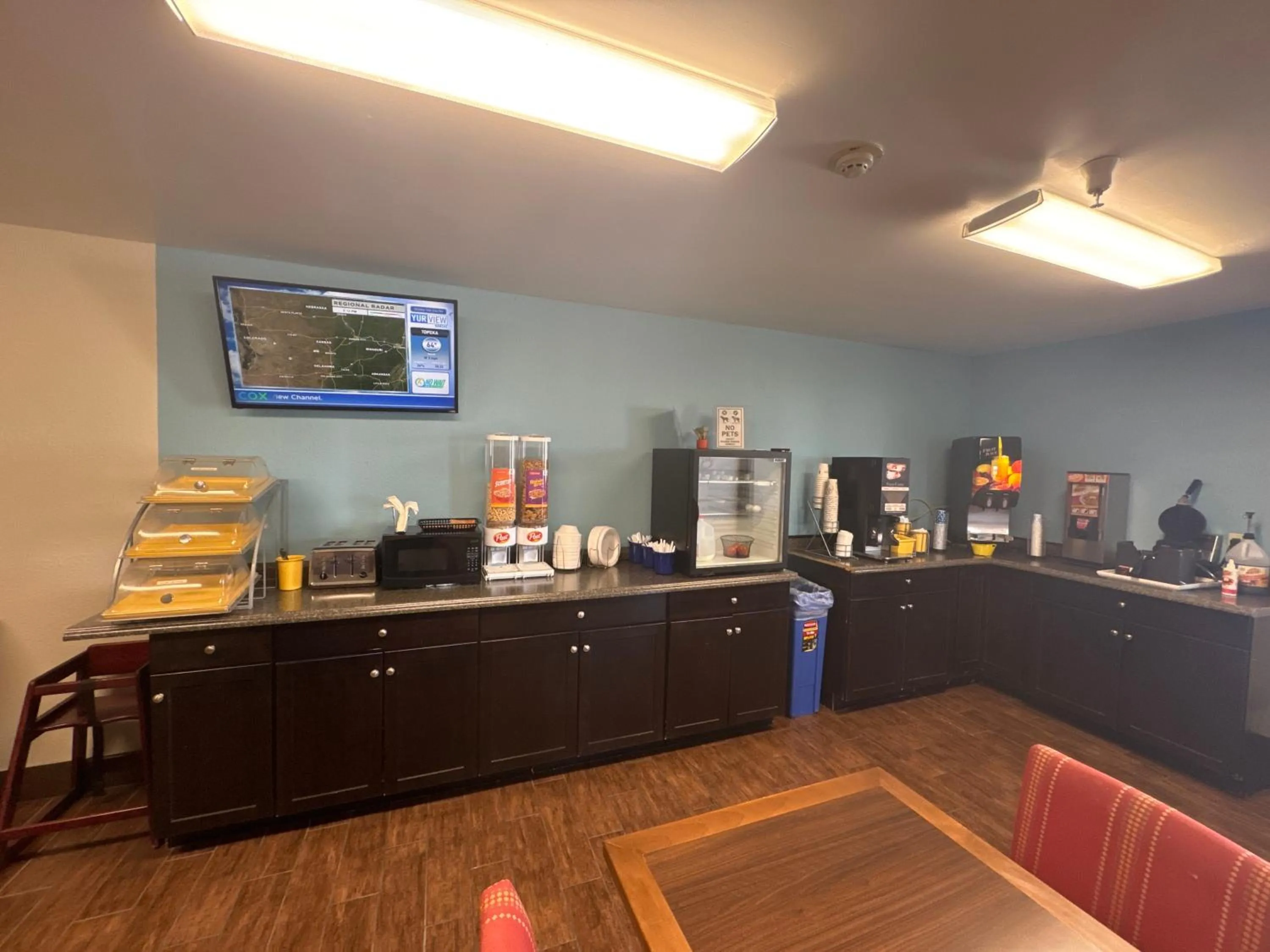 Days Inn by Wyndham Salina I-70