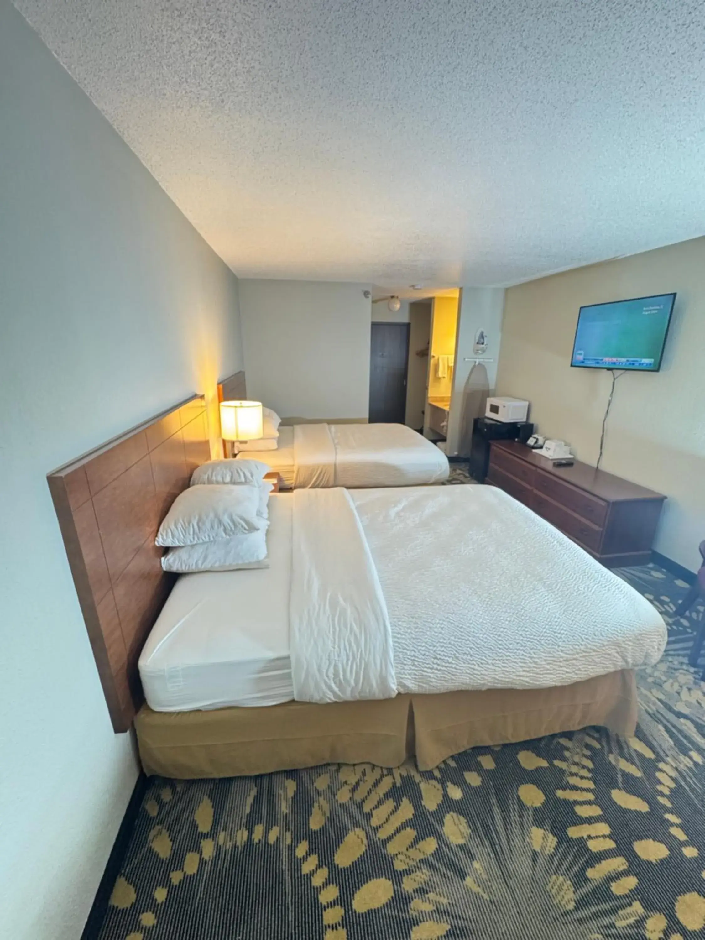 Bed in Days Inn by Wyndham Salina I-70 Bed in Days Inn by Wyndham Salina I-70