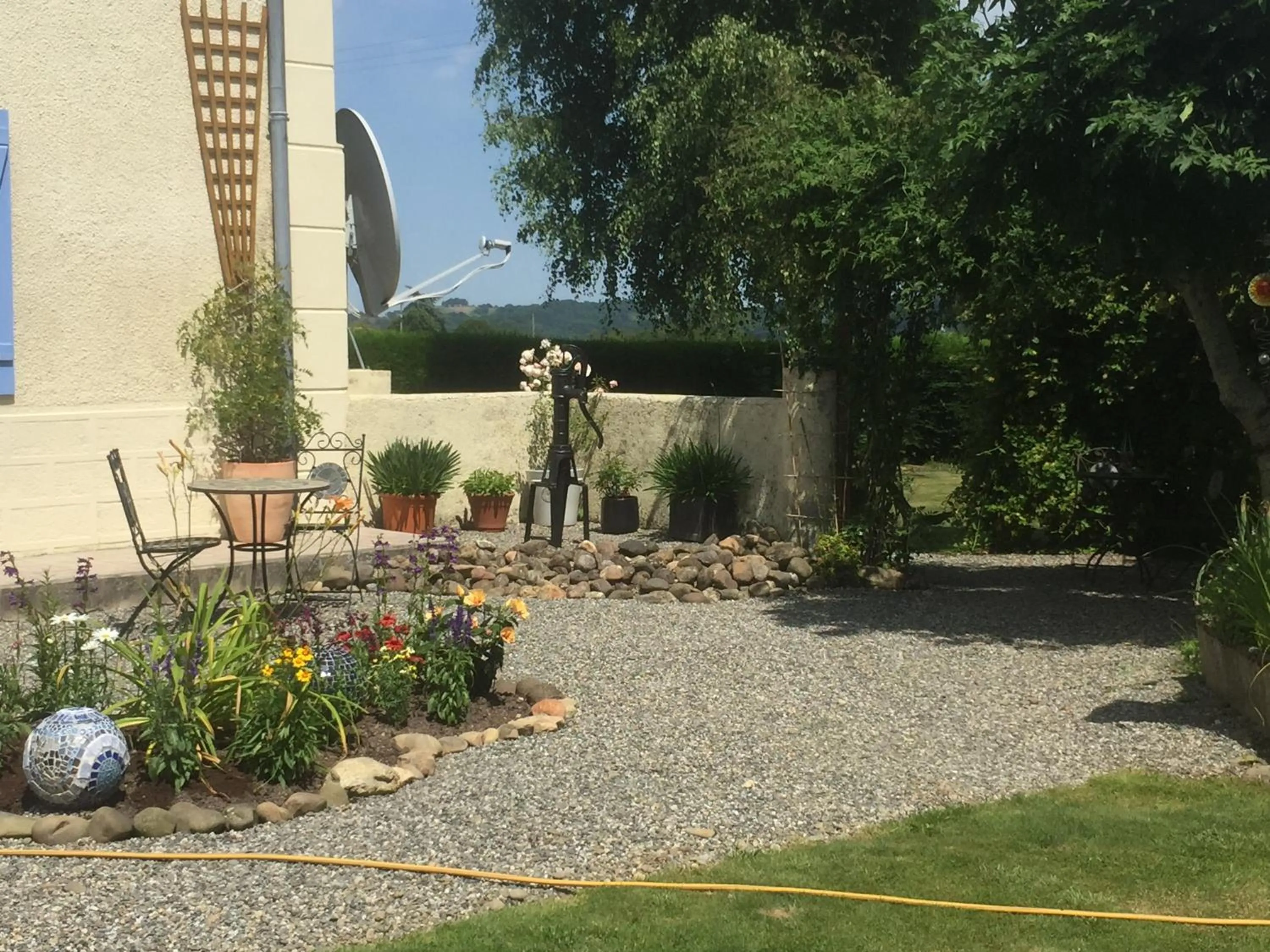 Garden in Michouat Chambre D'Hotes