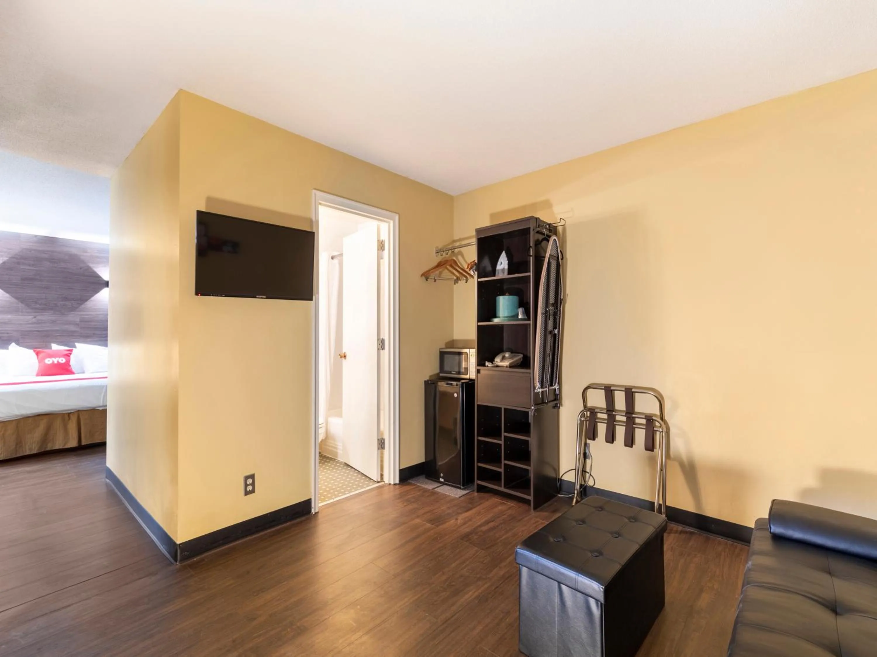 TV and multimedia, Bed in Mansion View Inn & Suites