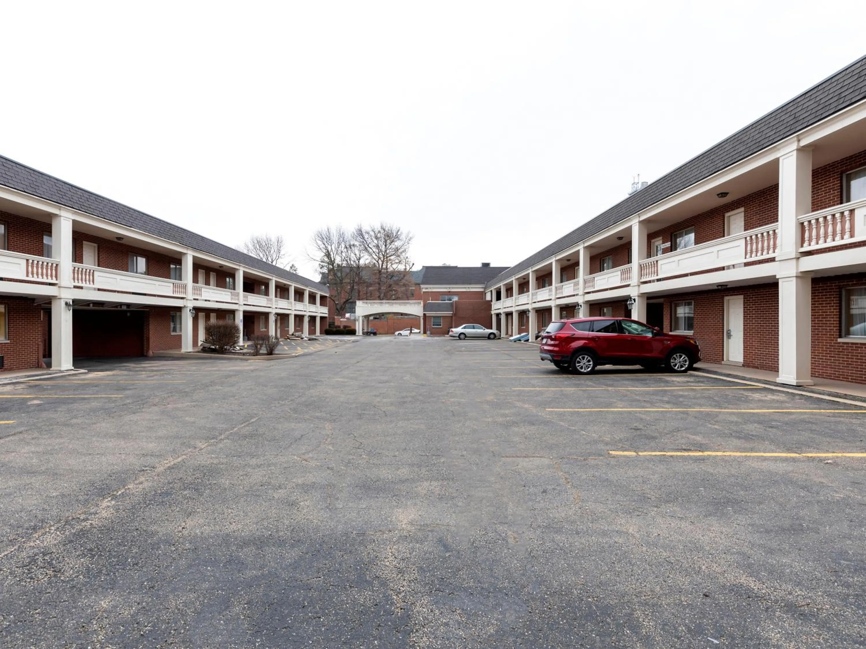 Property building in Mansion View Inn & Suites