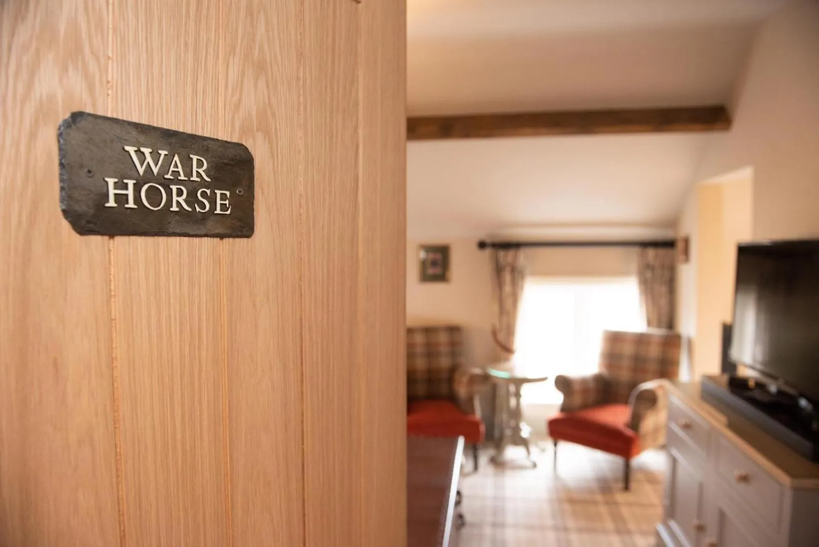 Logo/Certificate/Sign in The Farrier