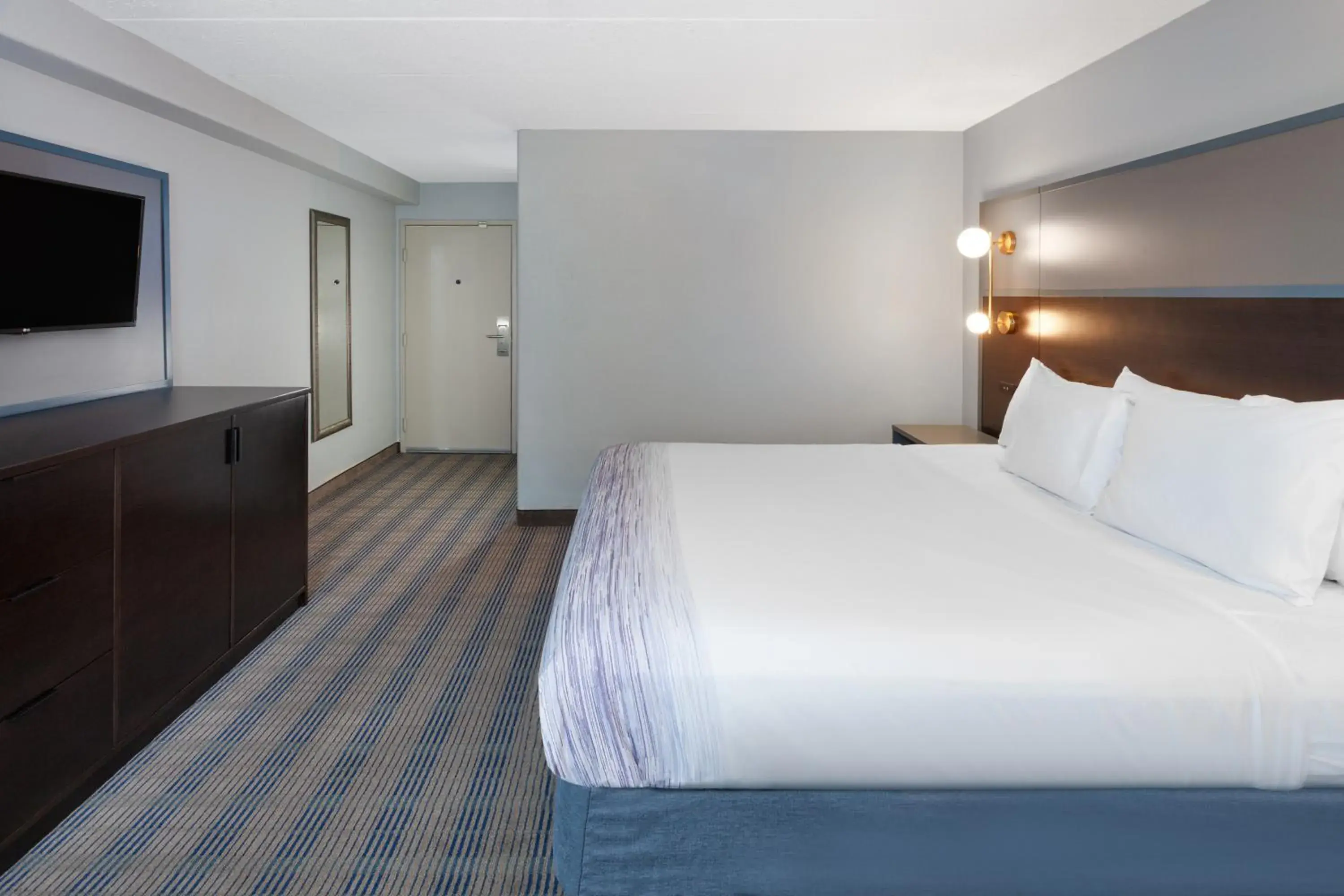 Deluxe King Room - Non-Smoking in AmericInn by Wyndham Peoria Deluxe King Room - Non-Smoking in AmericInn by Wyndham Peoria