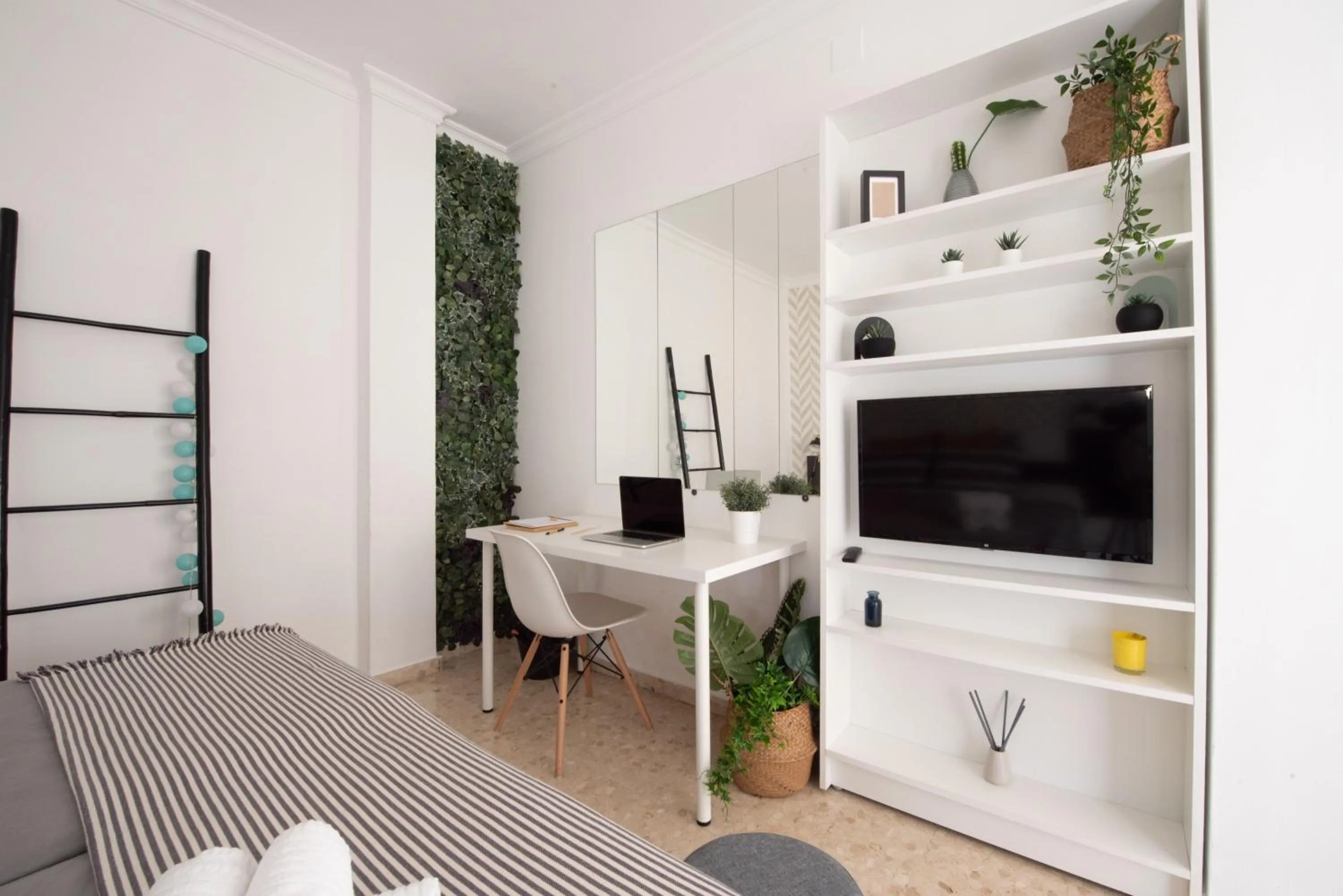 TV and multimedia, Bed in Nordik Rooms Urban - Trinidad "Copenhague"