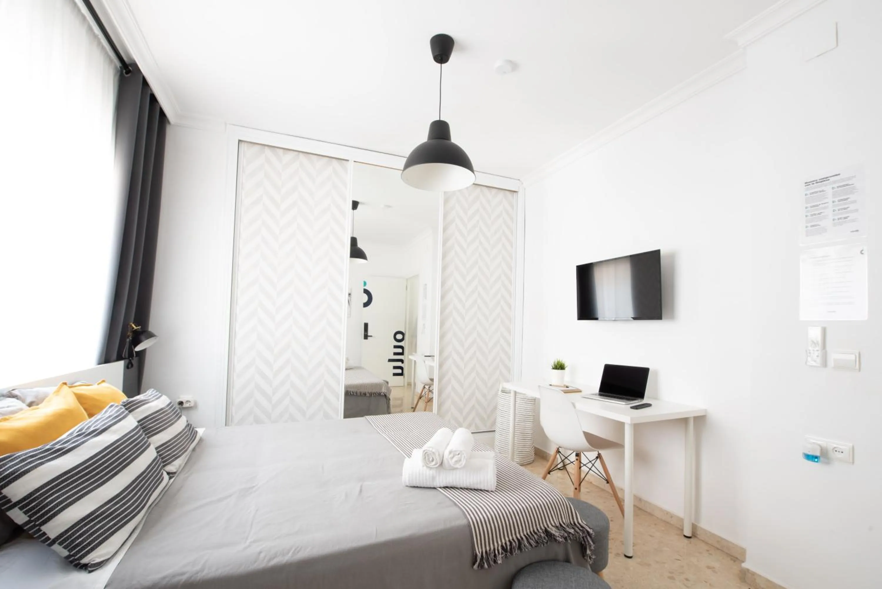 TV and multimedia, Bed in Nordik Rooms Urban - Trinidad "Copenhague"