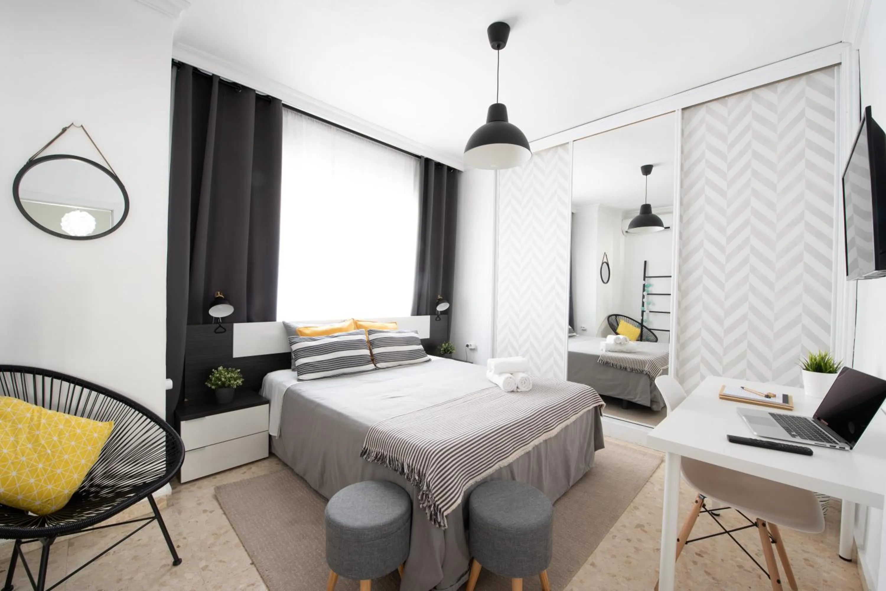 TV and multimedia, Bed in Nordik Rooms Urban - Trinidad "Copenhague"