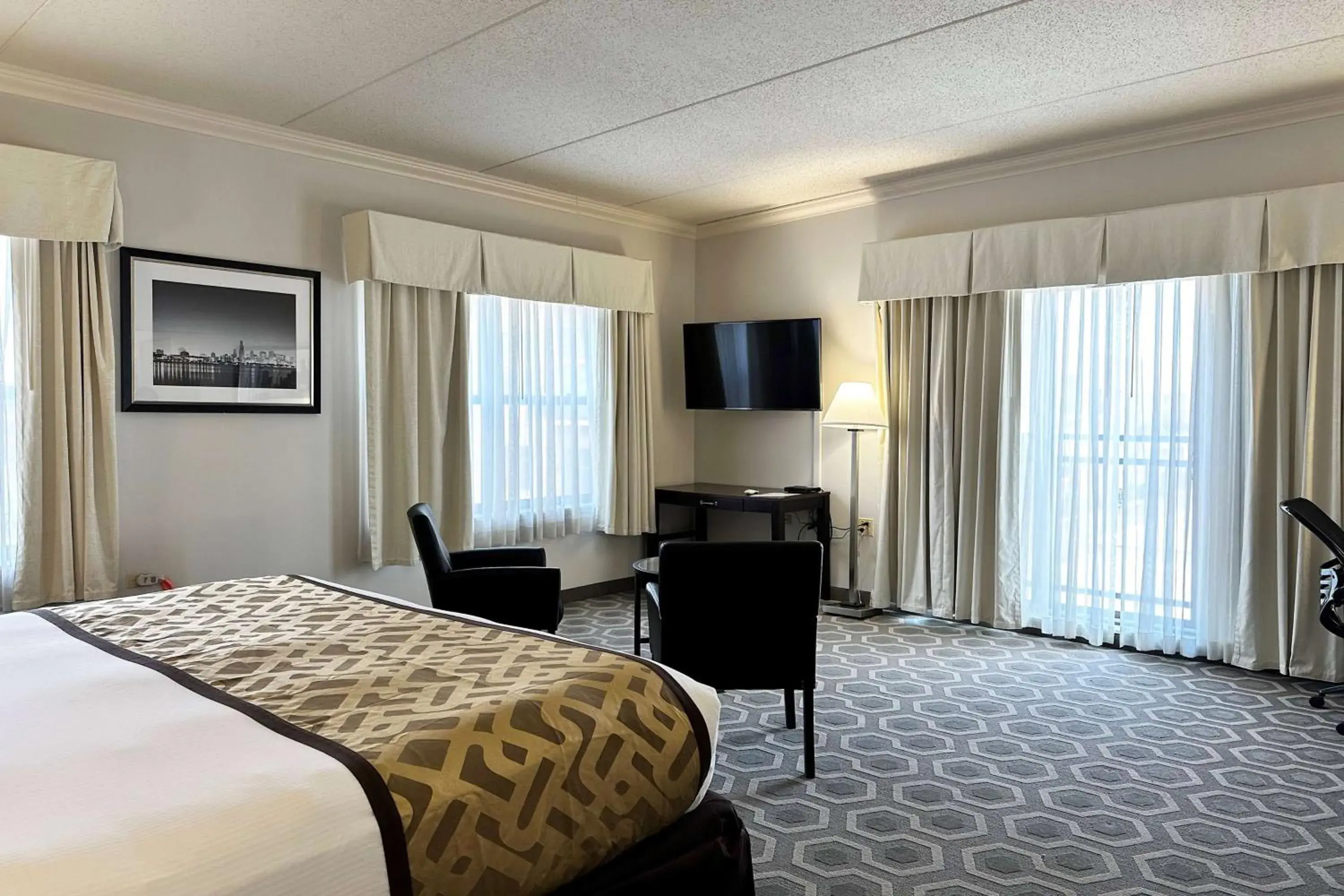 Photo of the whole room, Bed in Chicago South Loop Hotel Photo of the whole room, Bed in Chicago South Loop Hotel