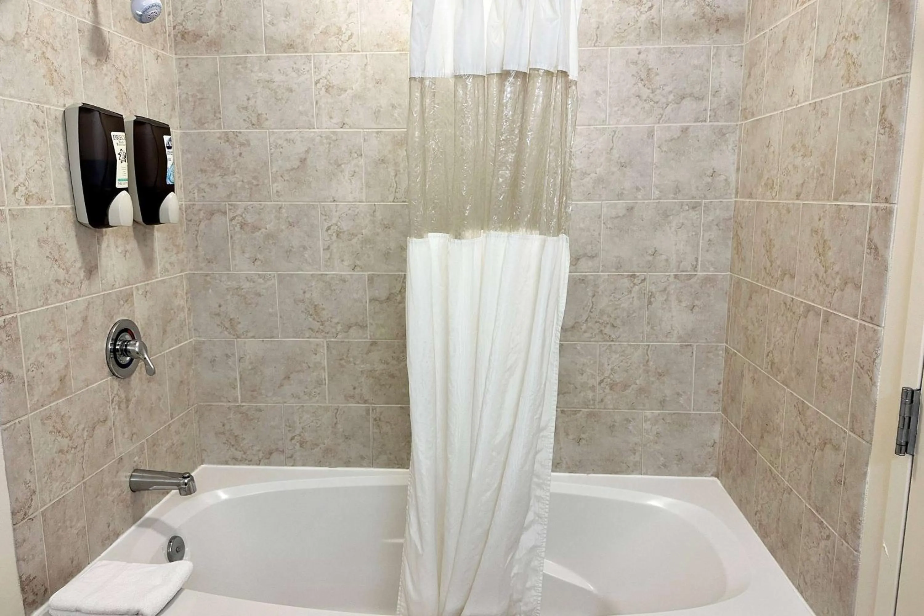 TV and multimedia in Chicago South Loop Hotel