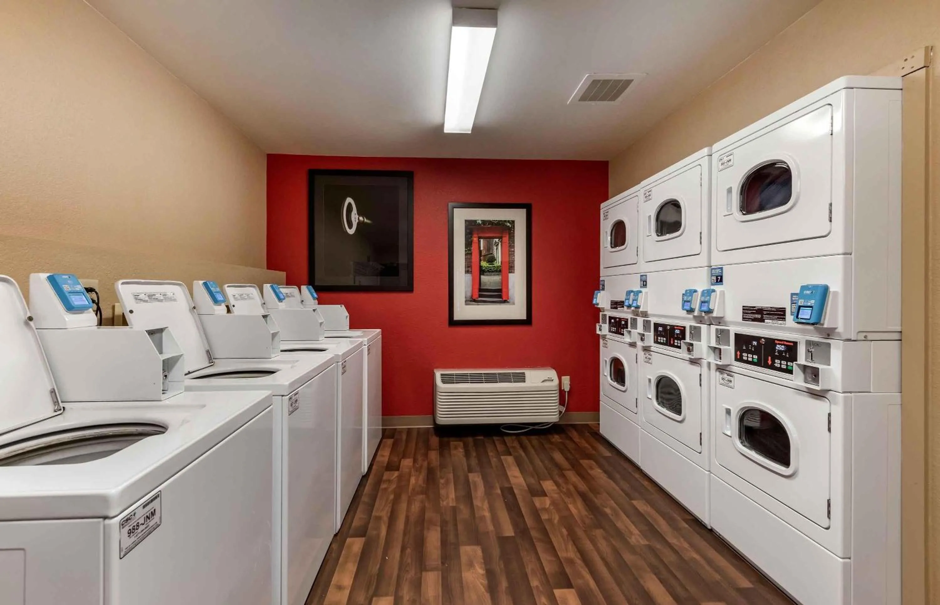 Property building in Extended Stay America Suites - Rochester - North