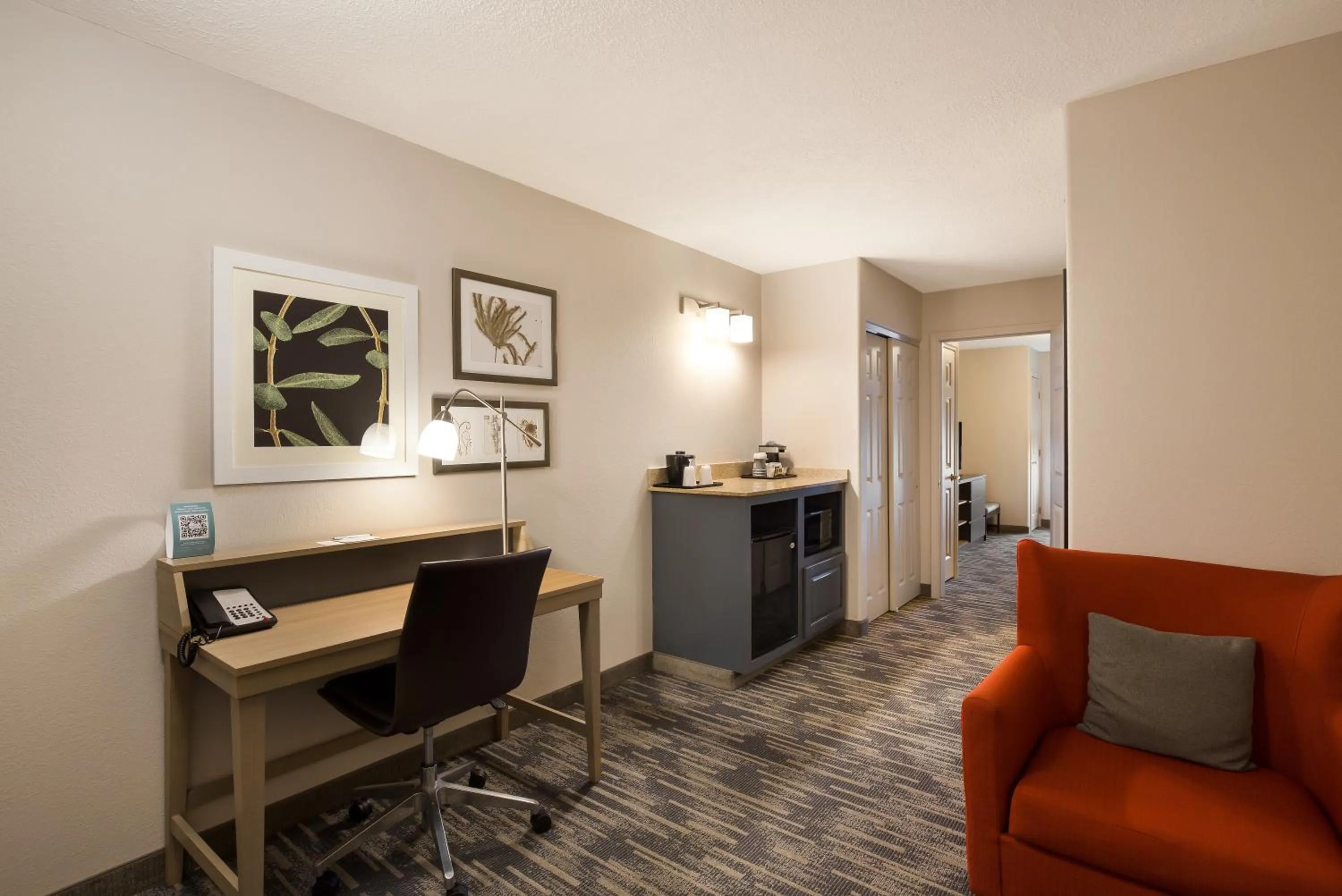 Seating area in Country Inn & Suites by Radisson, Marion, IL