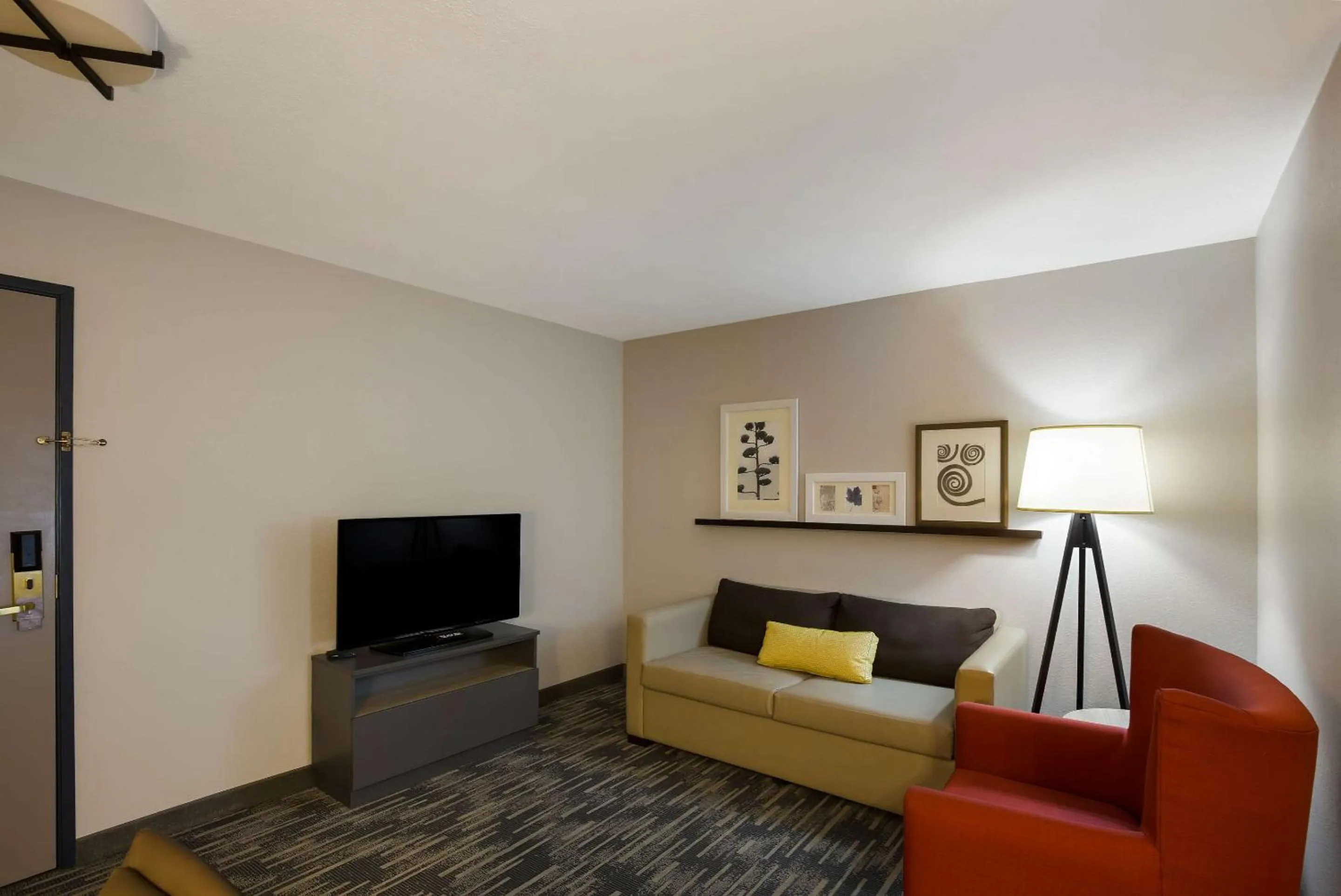 Bedroom in Country Inn & Suites by Radisson, Marion, IL