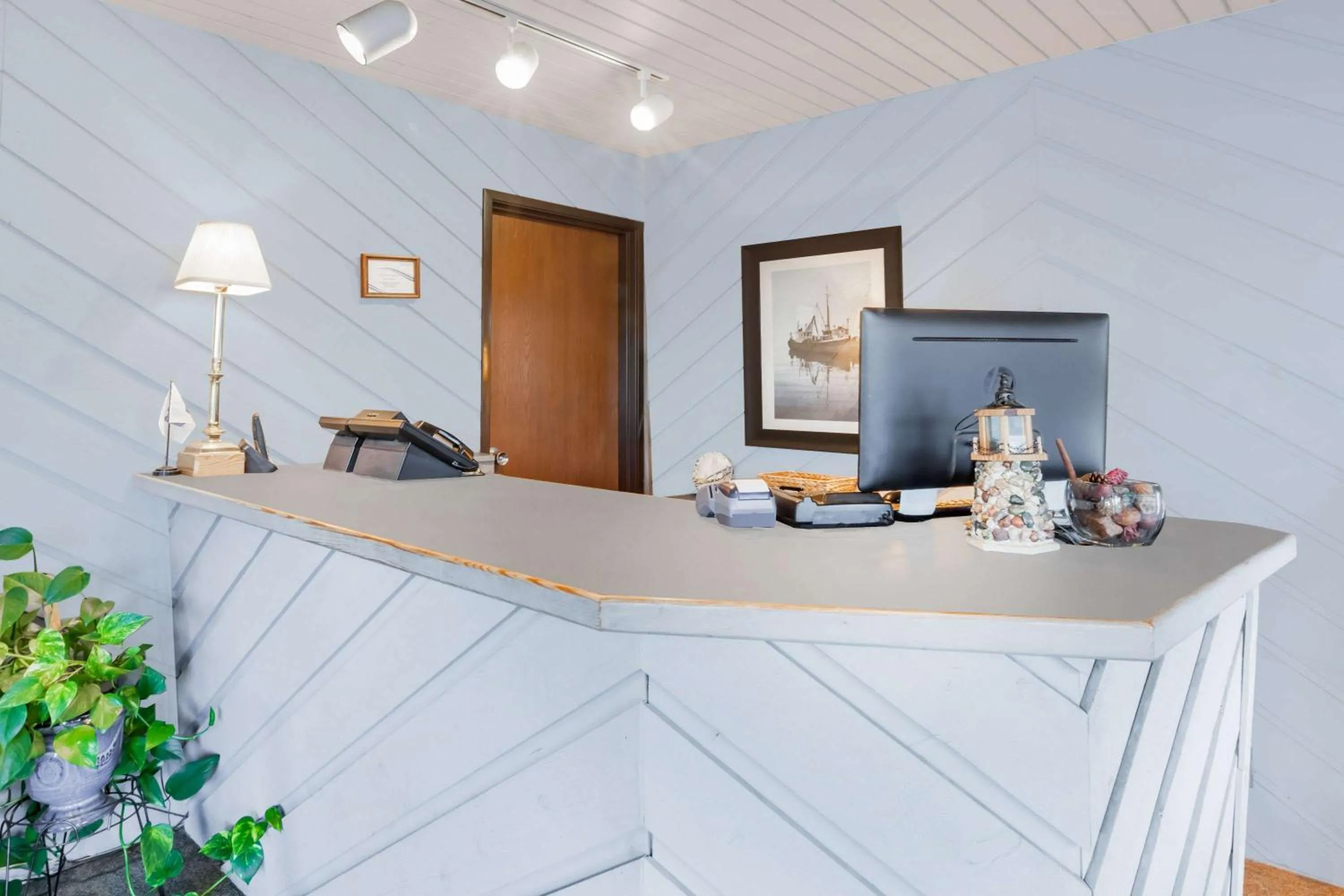 Lobby or reception in Knights Inn Mackinaw City