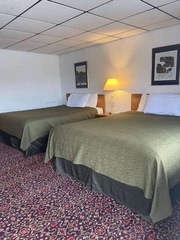 Knights Inn Mackinaw City