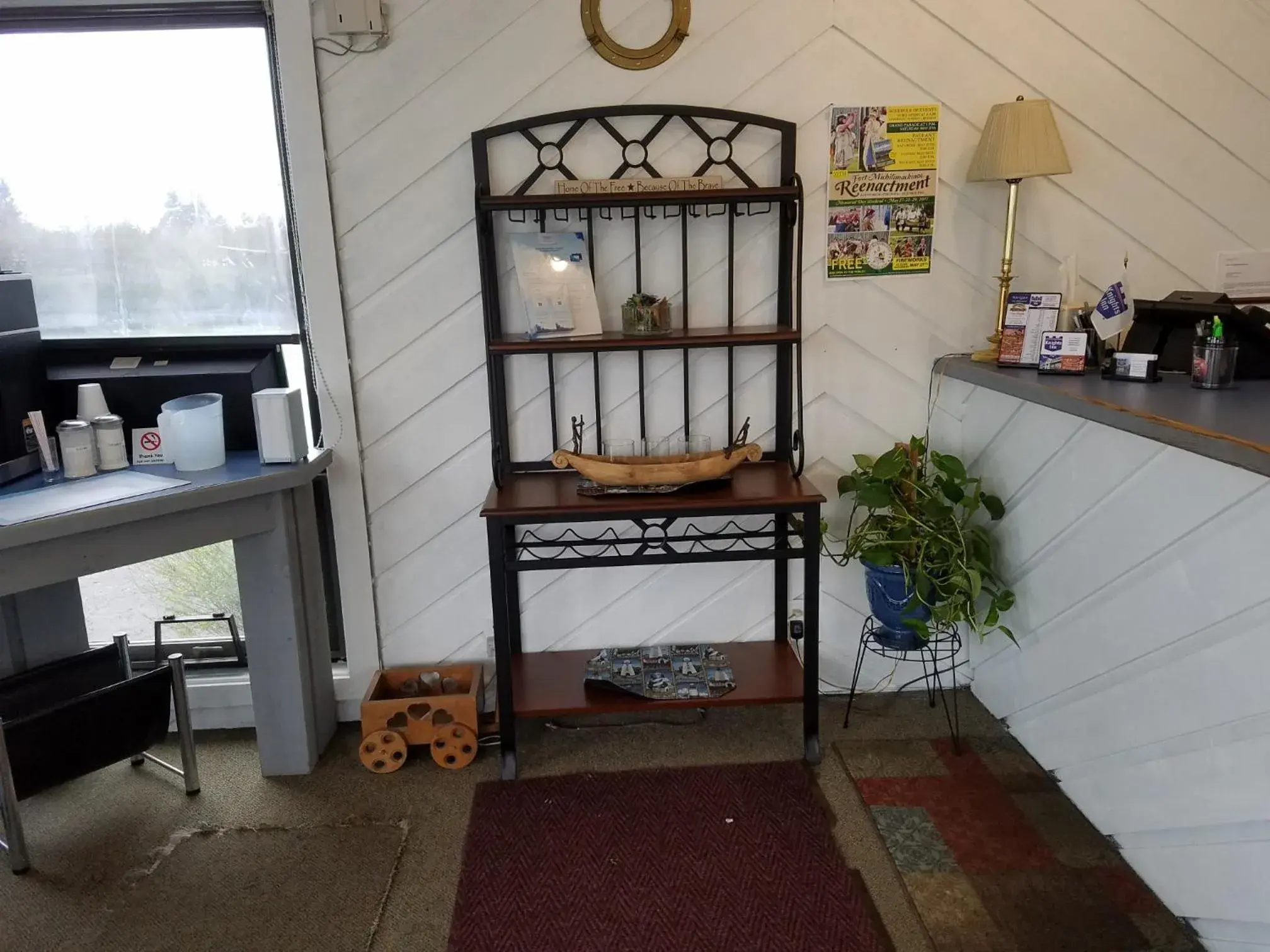 Lobby or reception in Knights Inn Mackinaw City Lobby or reception in Knights Inn Mackinaw City