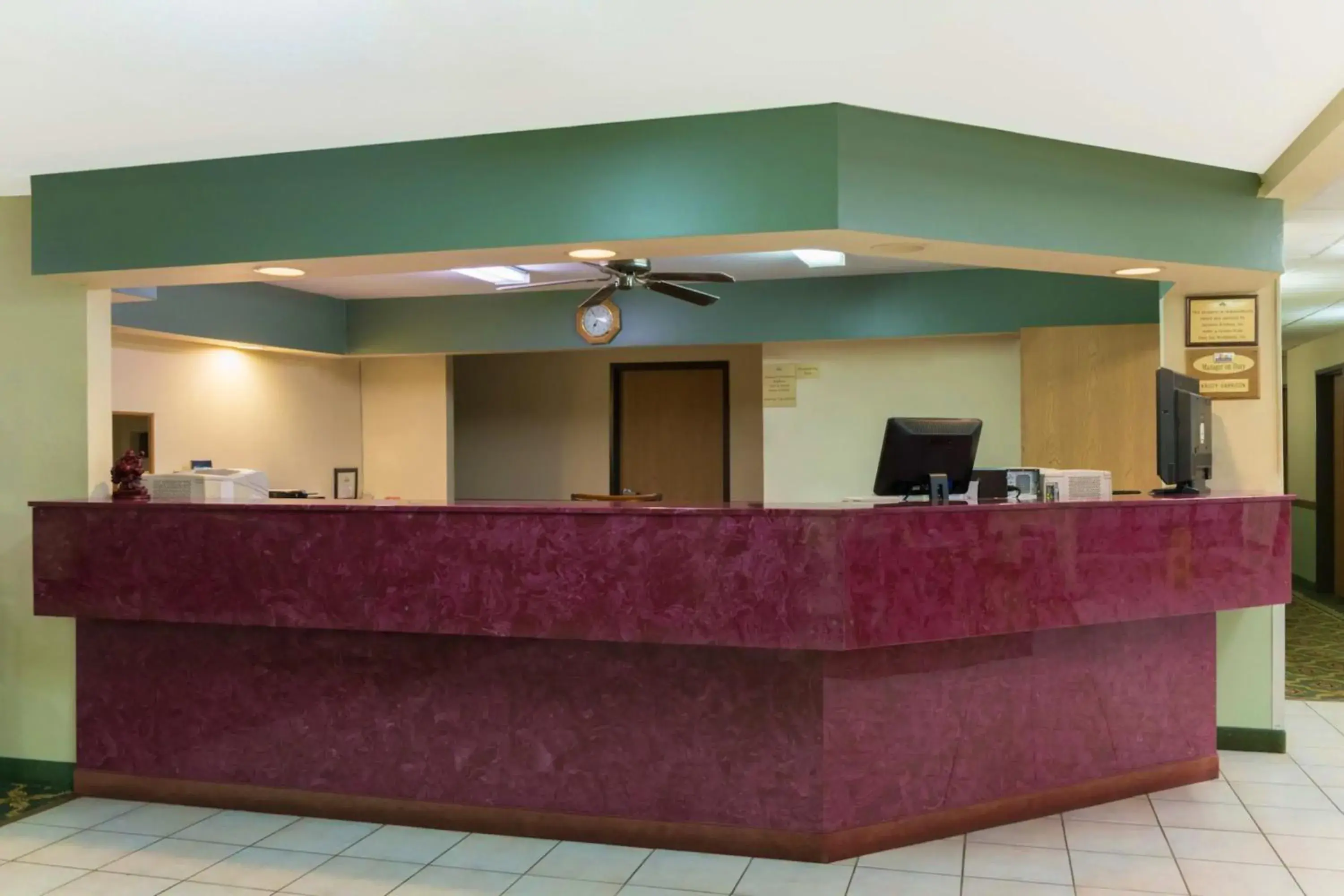 Lobby or reception in Days Inn by Wyndham Mount Vernon Lobby or reception in Days Inn by Wyndham Mount Vernon