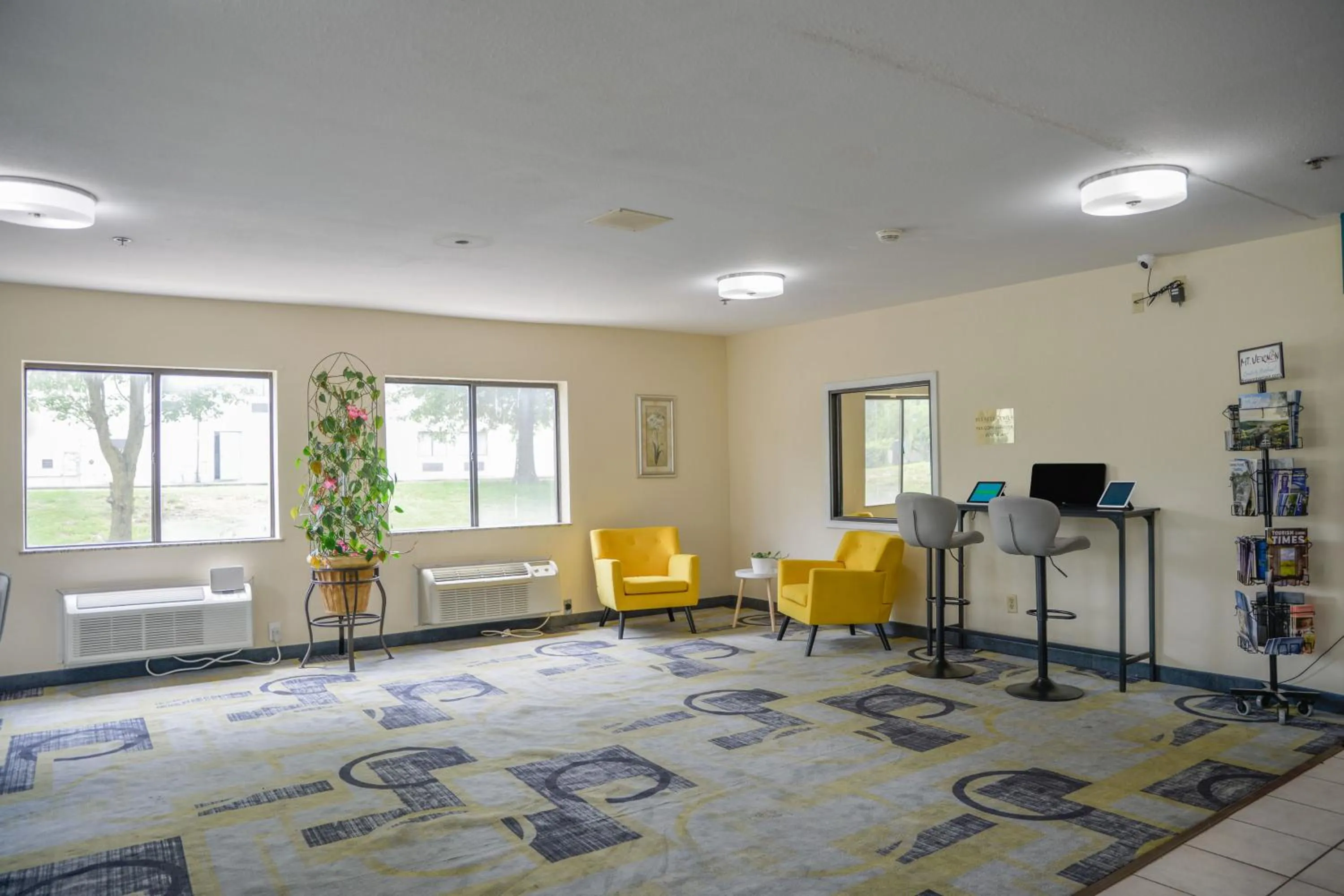 Lobby or reception in Days Inn by Wyndham Mount Vernon