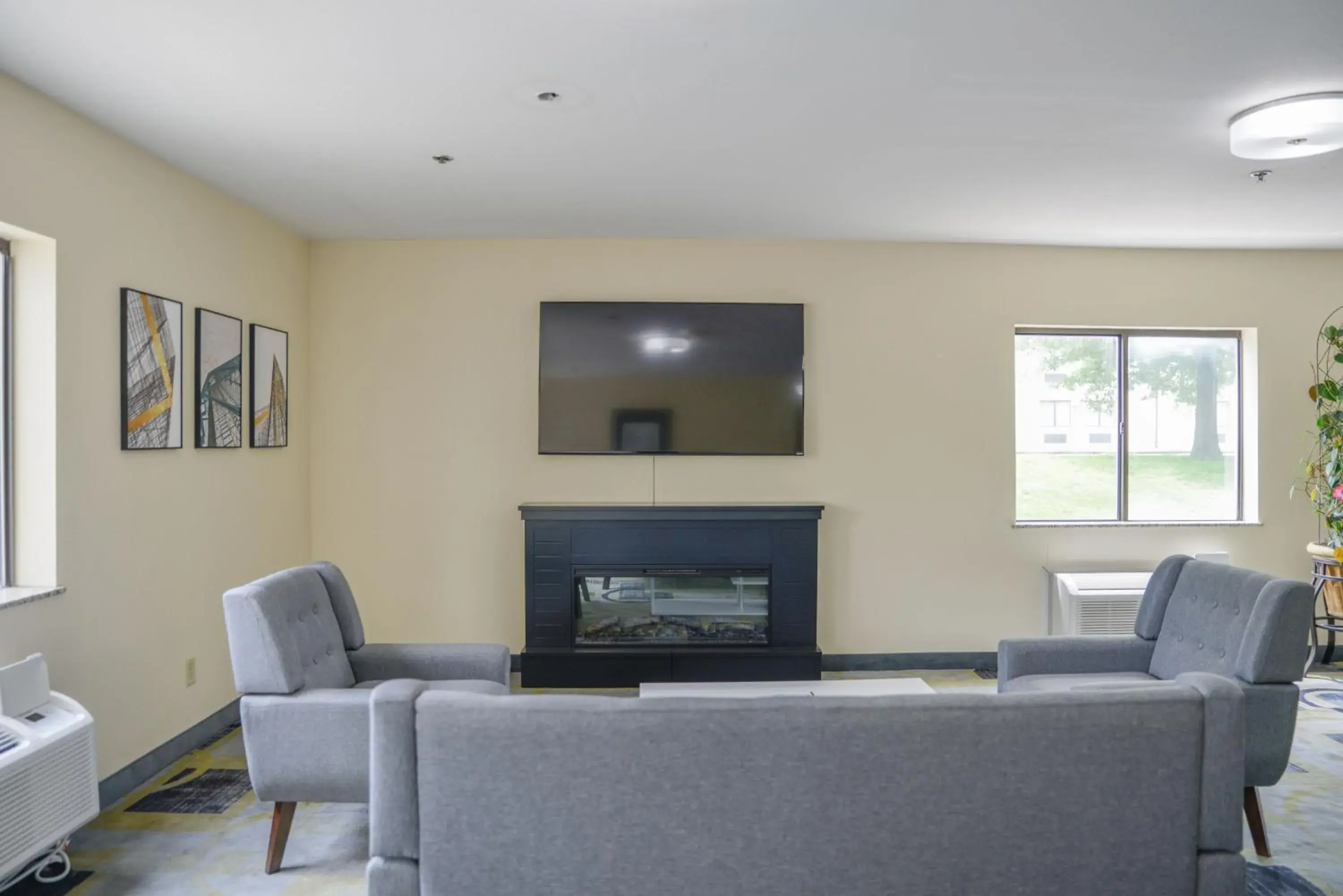 Lobby or reception in Days Inn by Wyndham Mount Vernon Lobby or reception in Days Inn by Wyndham Mount Vernon