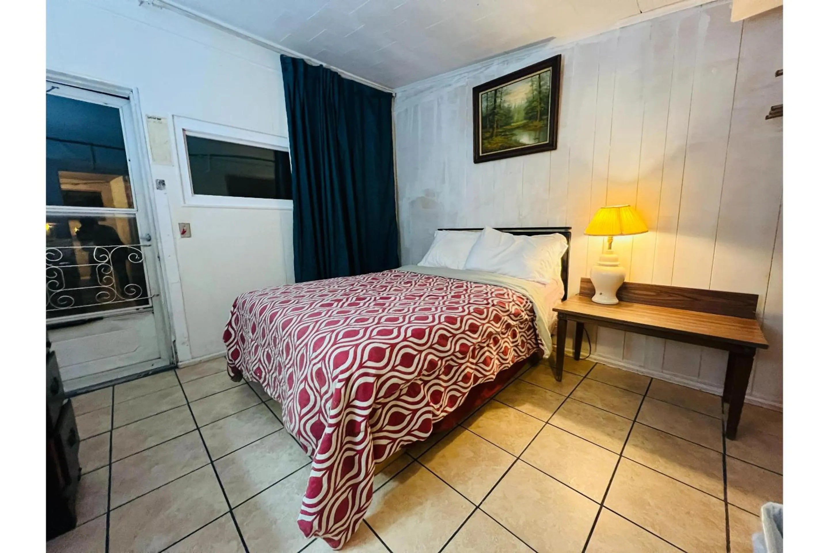 Bedroom in Capital O Sparta Motel Near Carbondale